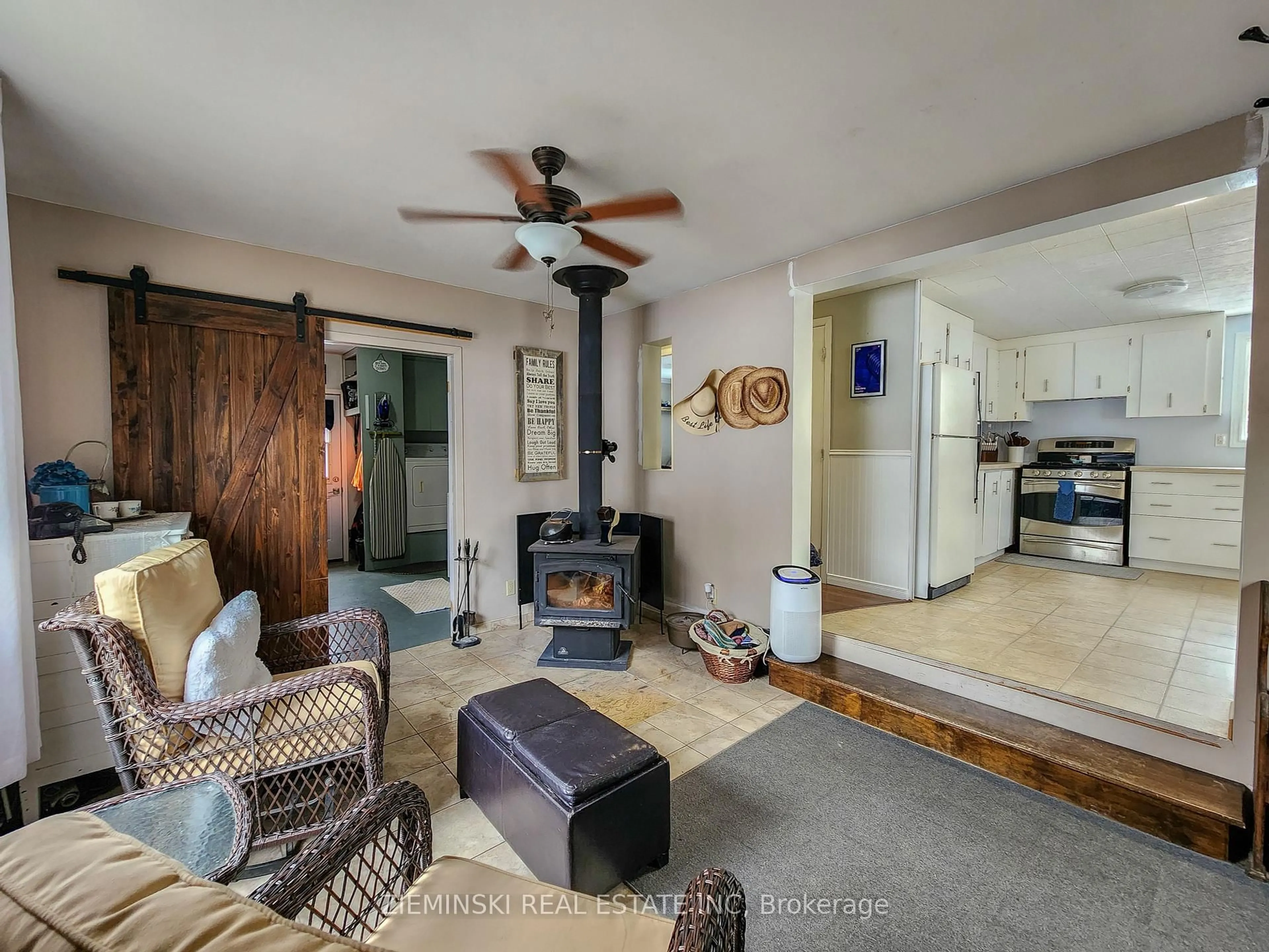 Open concept kitchen, unknown for 8885 11 Highway #21, Iroquois Falls Ontario P0K 1G0
