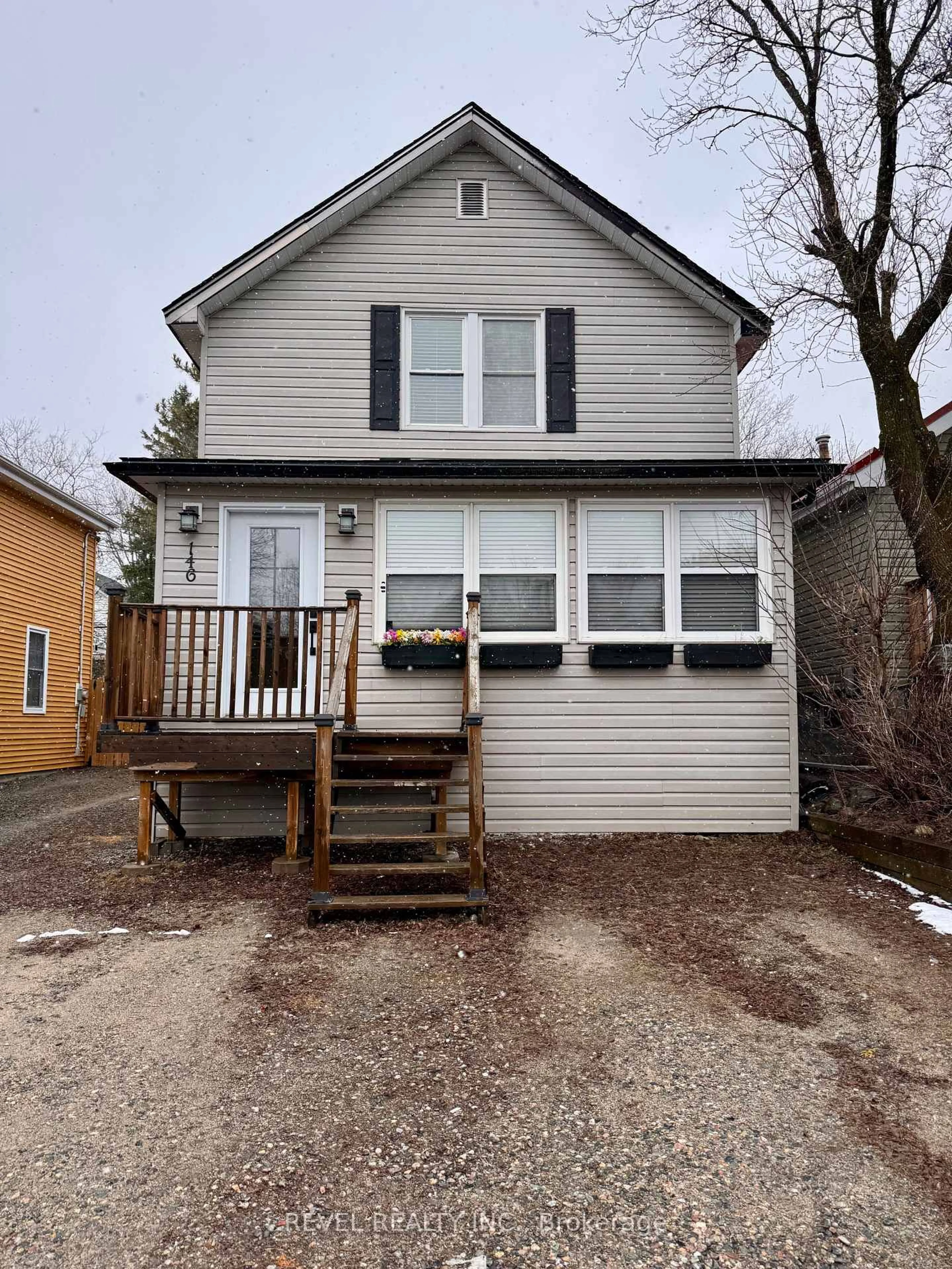 Home with vinyl exterior material, street for 146 Tamarack St, Timmins Ontario P4N 6P8