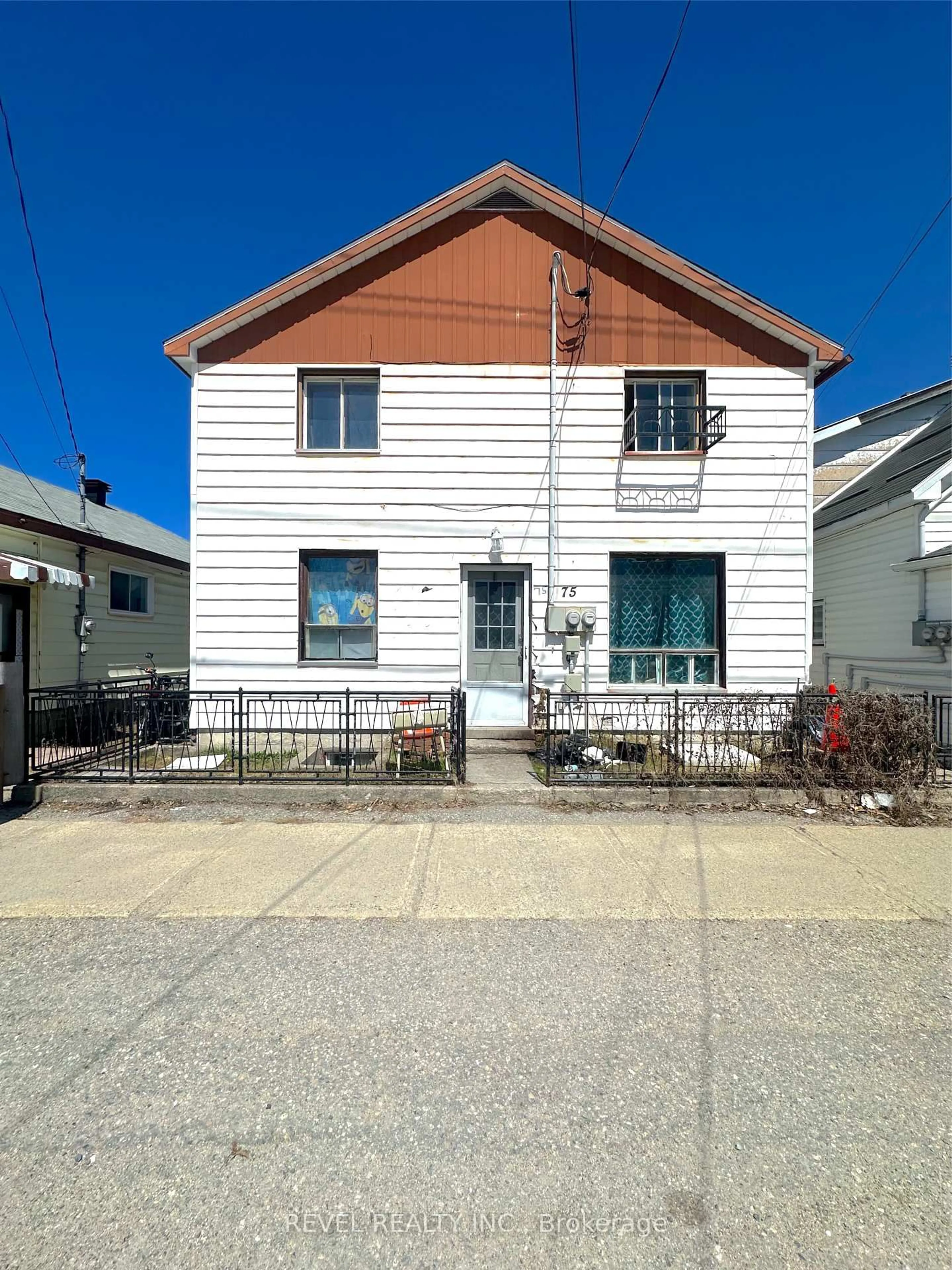 Home with vinyl exterior material, street for 75 Croatia Ave, Timmins Ontario P0N 1G0