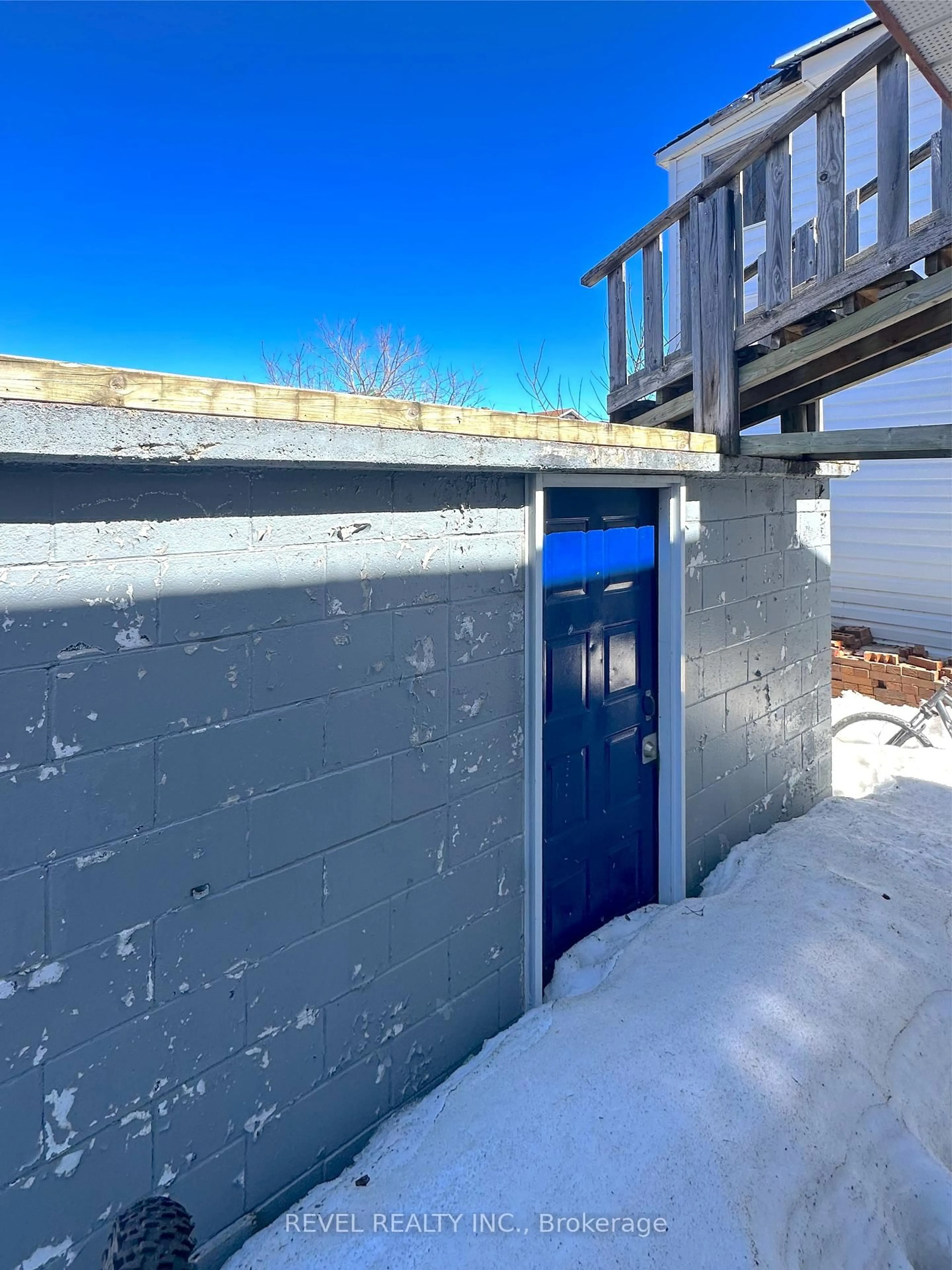 Shed for 75 Croatia Ave, Timmins Ontario P0N 1G0