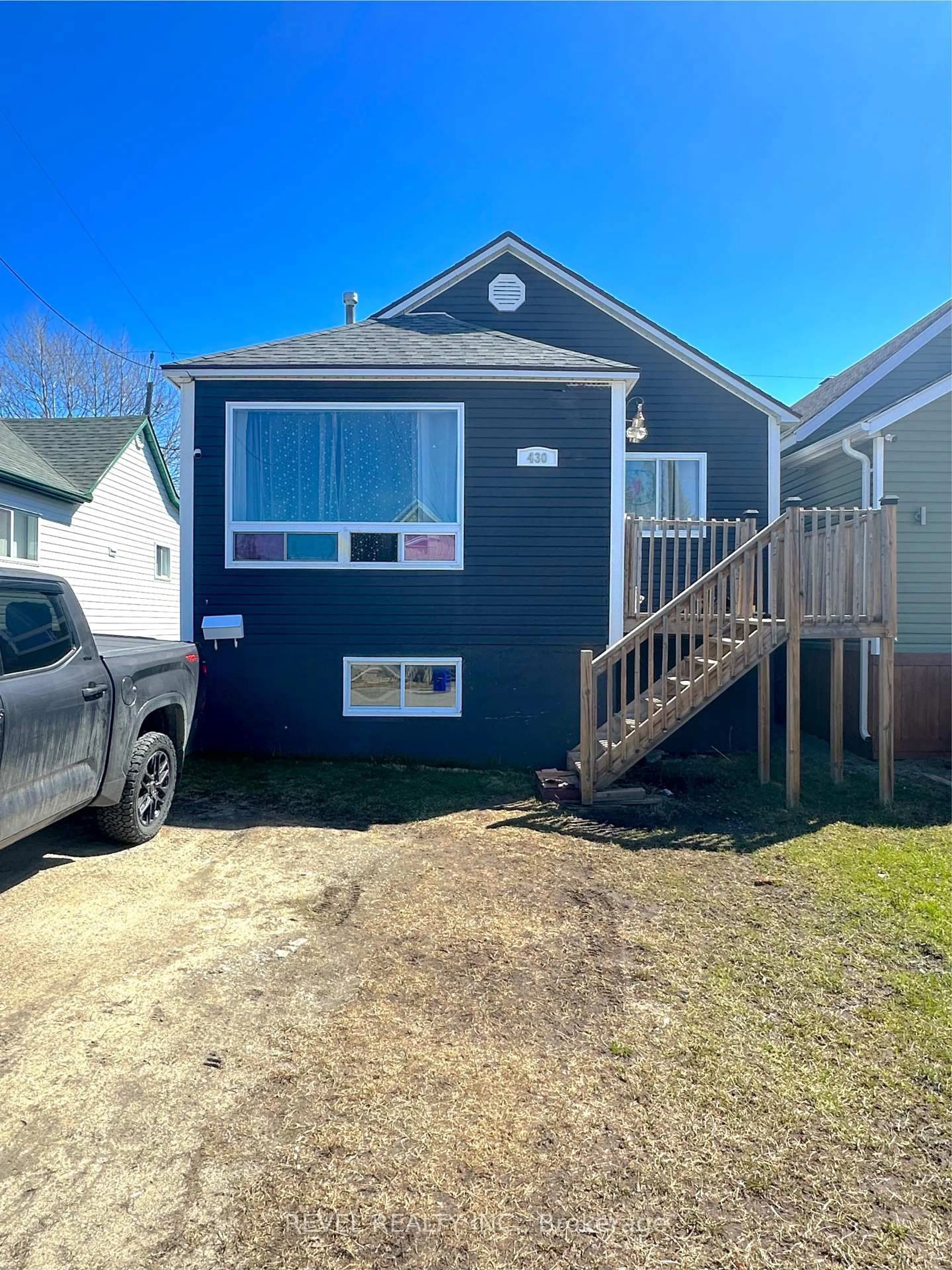 Home with vinyl exterior material, street for 430 Tamarack St, Timmins Ontario P4N 6R6