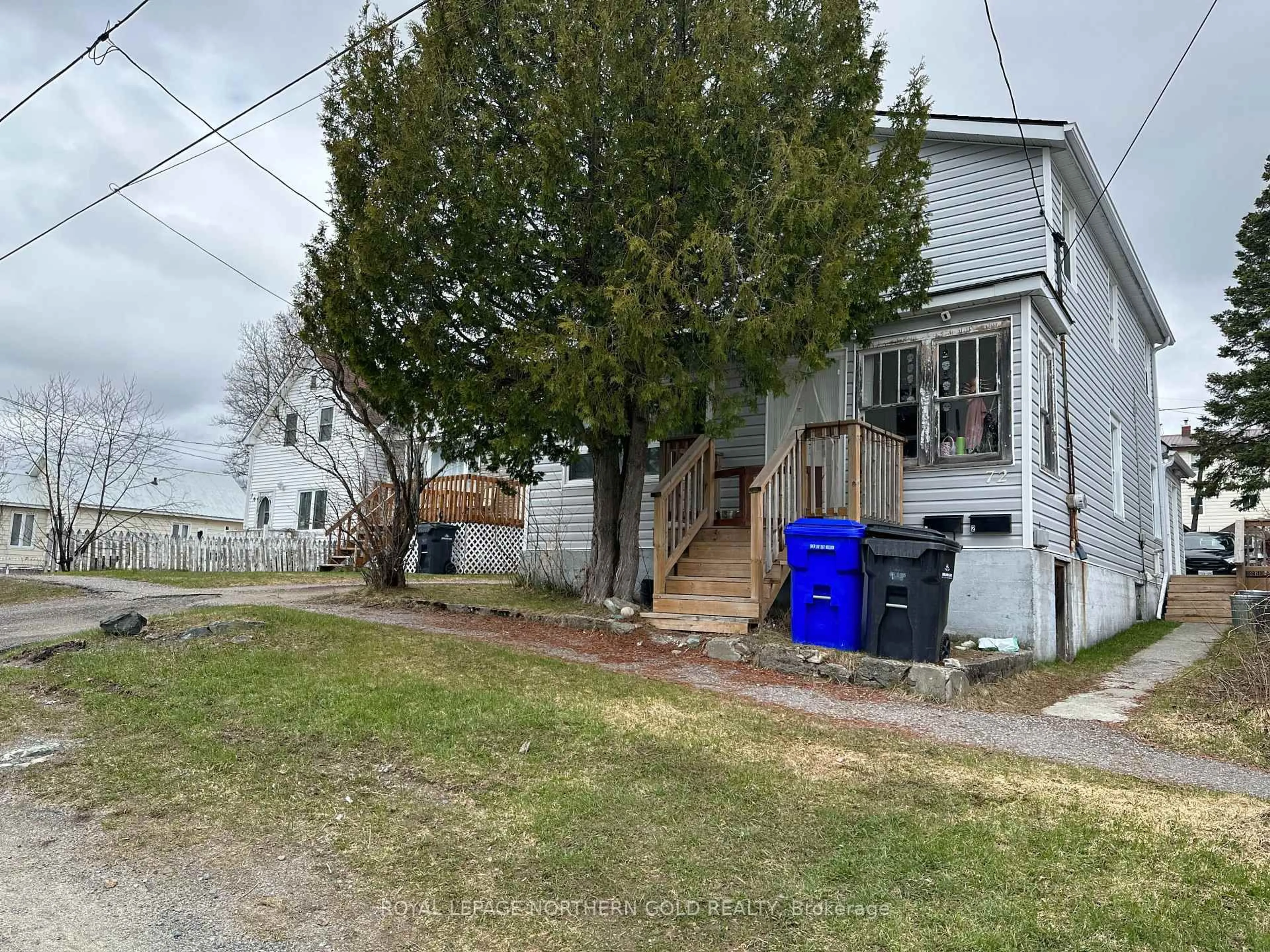 A pic from outside/outdoor area/front of a property/back of a property/a pic from drone, street for 72 Taylor Ave, Kirkland Lake Ontario P2N 2L6