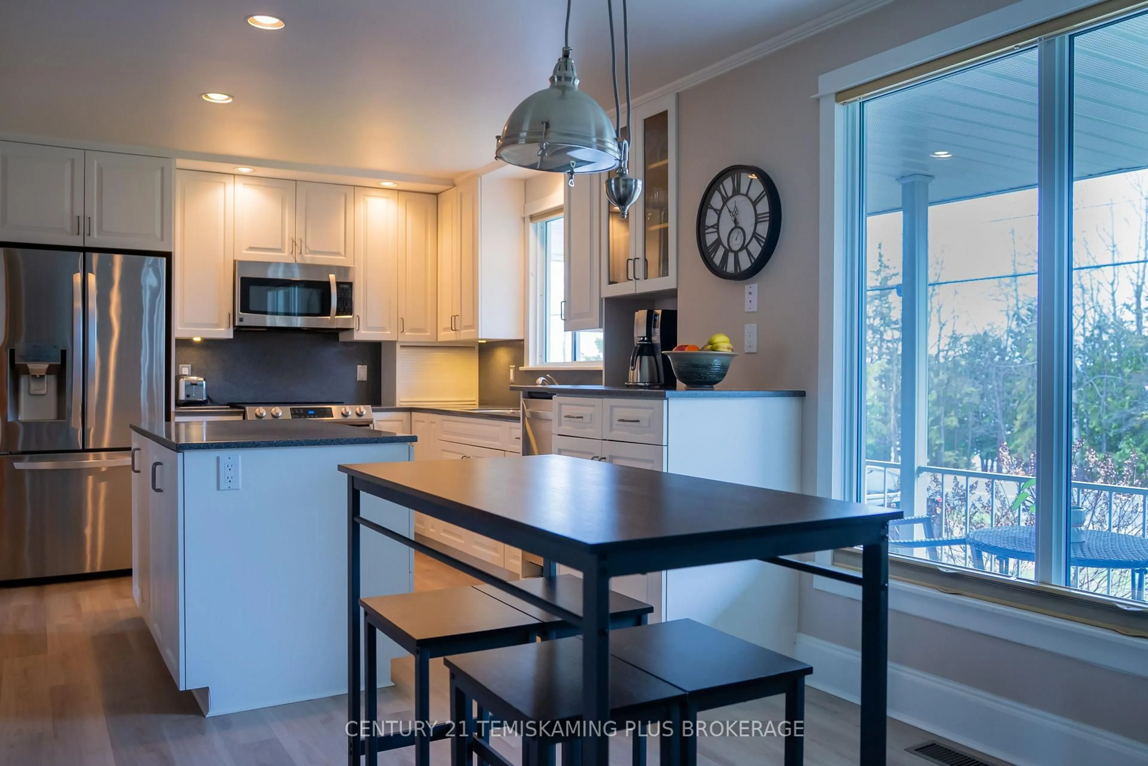 Open concept kitchen, unknown for 742411 DAWSON POINT Rd, Timiskaming Ontario P0J 1P0