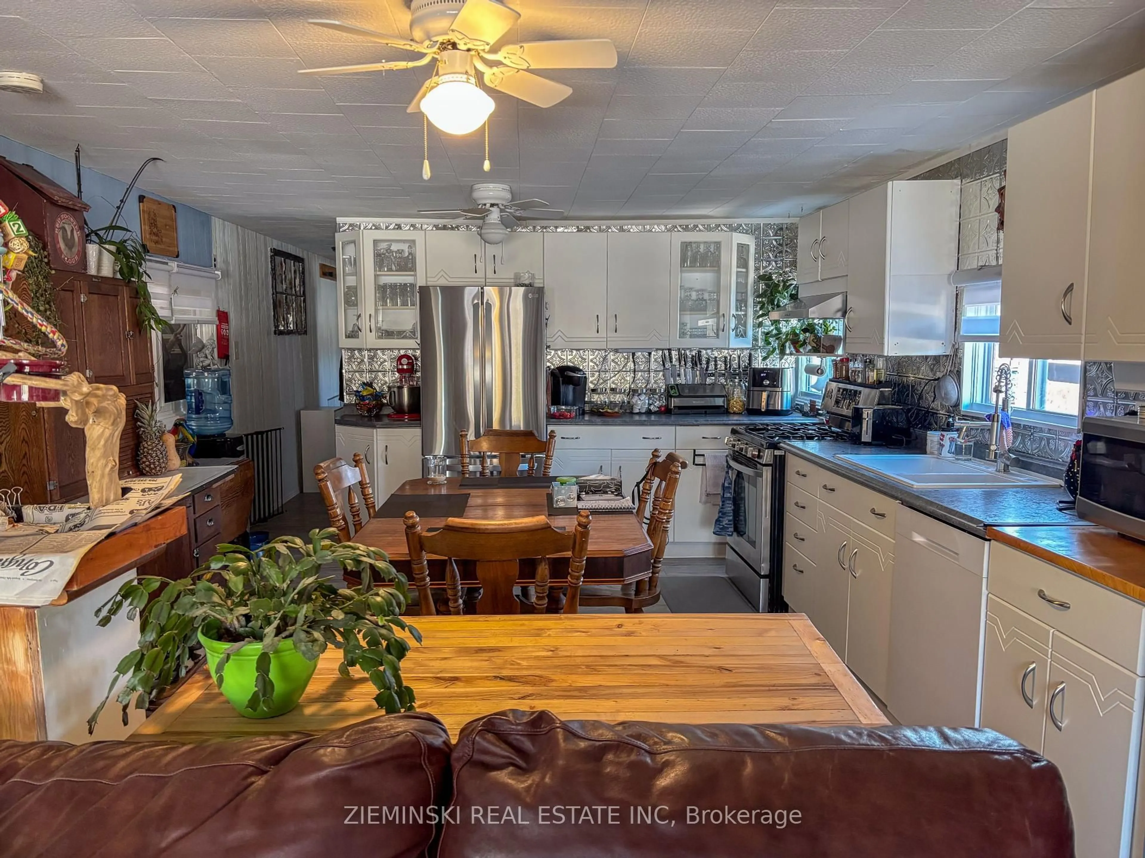 Open concept kitchen, unknown for 8885 11 Highway #17, Iroquois Falls Ontario P0K 1G0