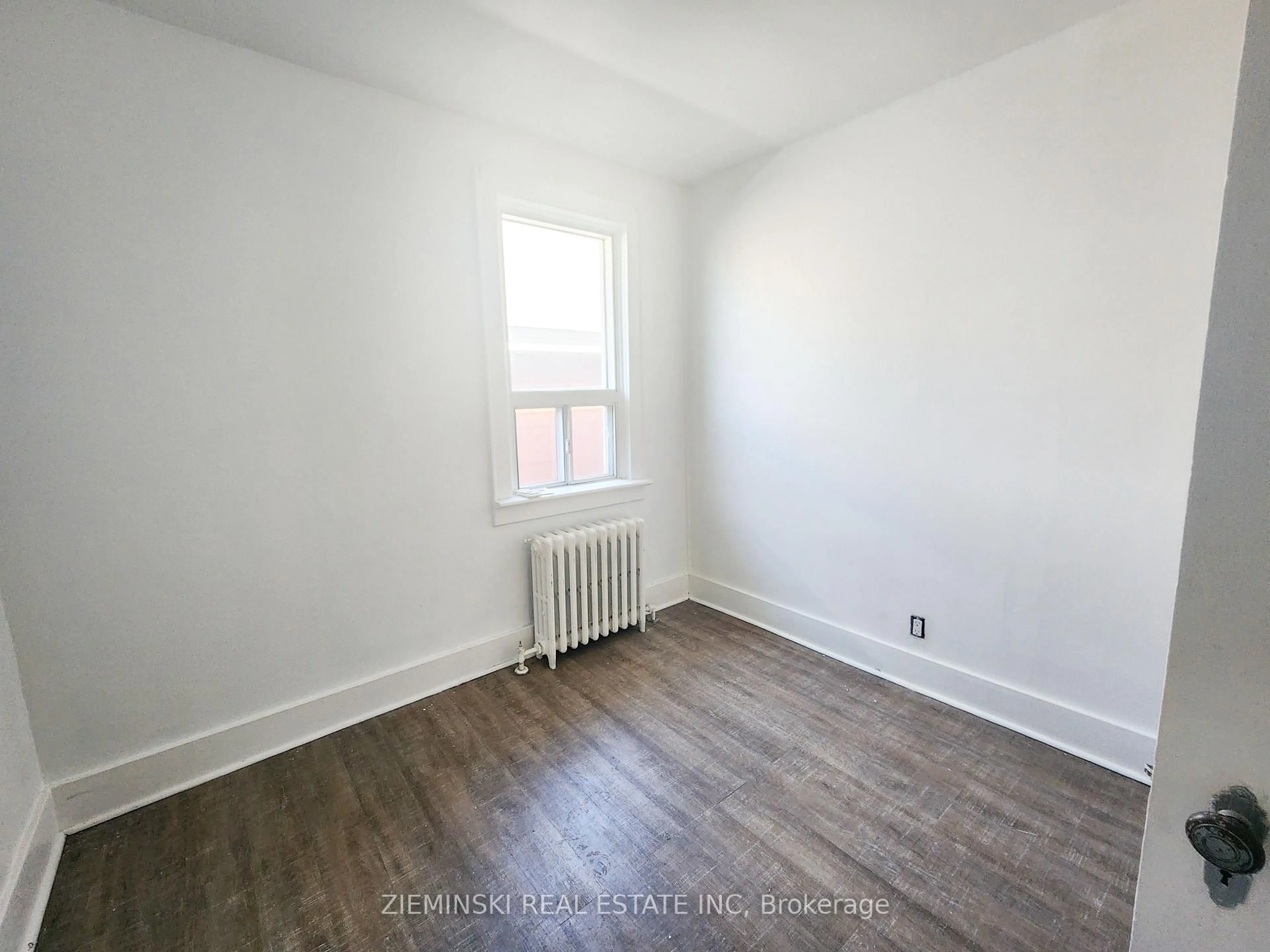 A pic of a room for 35 Woods St, Kirkland Lake Ontario P2N 3B7