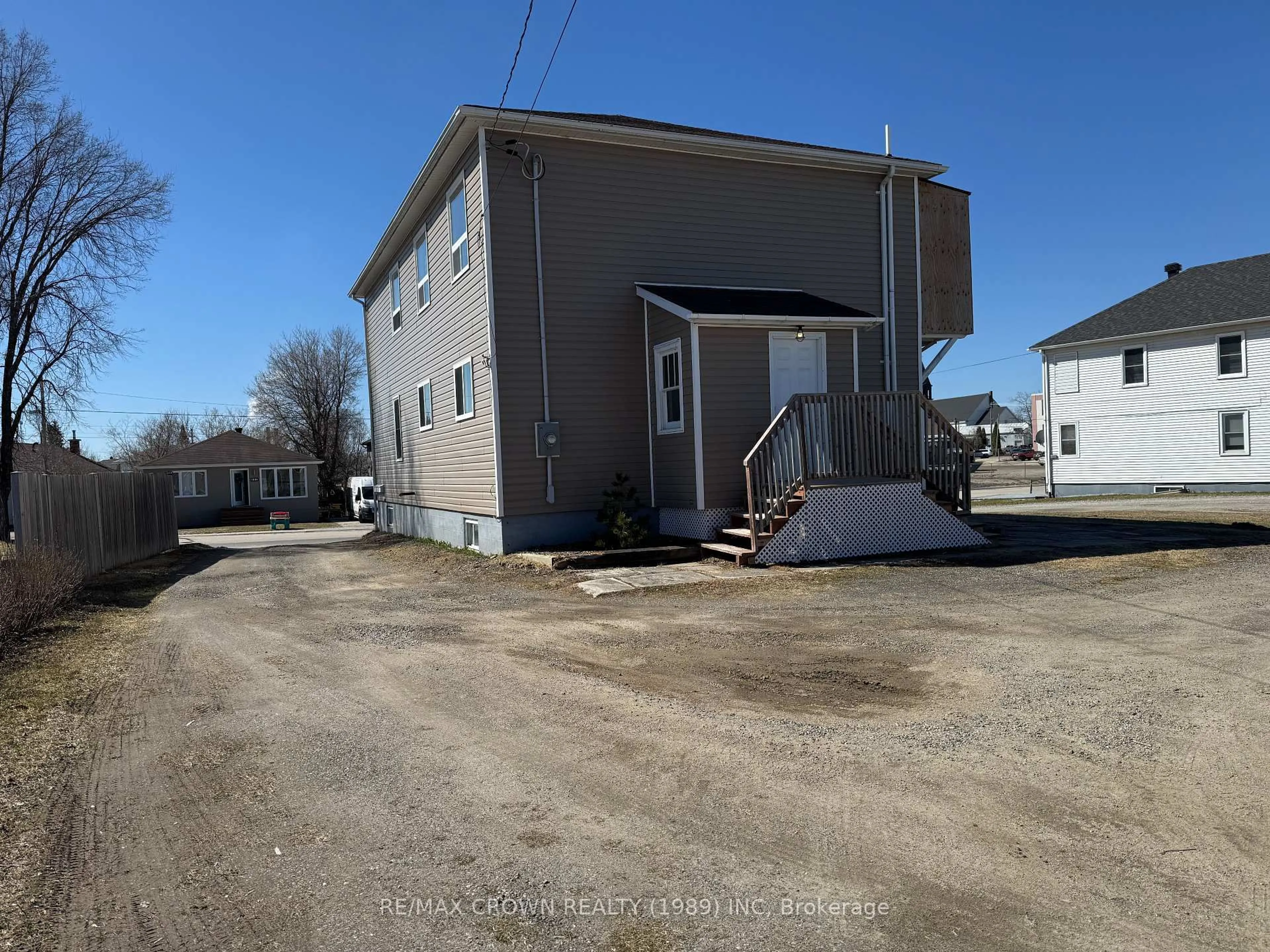 Unknown for 120 Byng Ave, Kapuskasing Ontario P5N 1X2