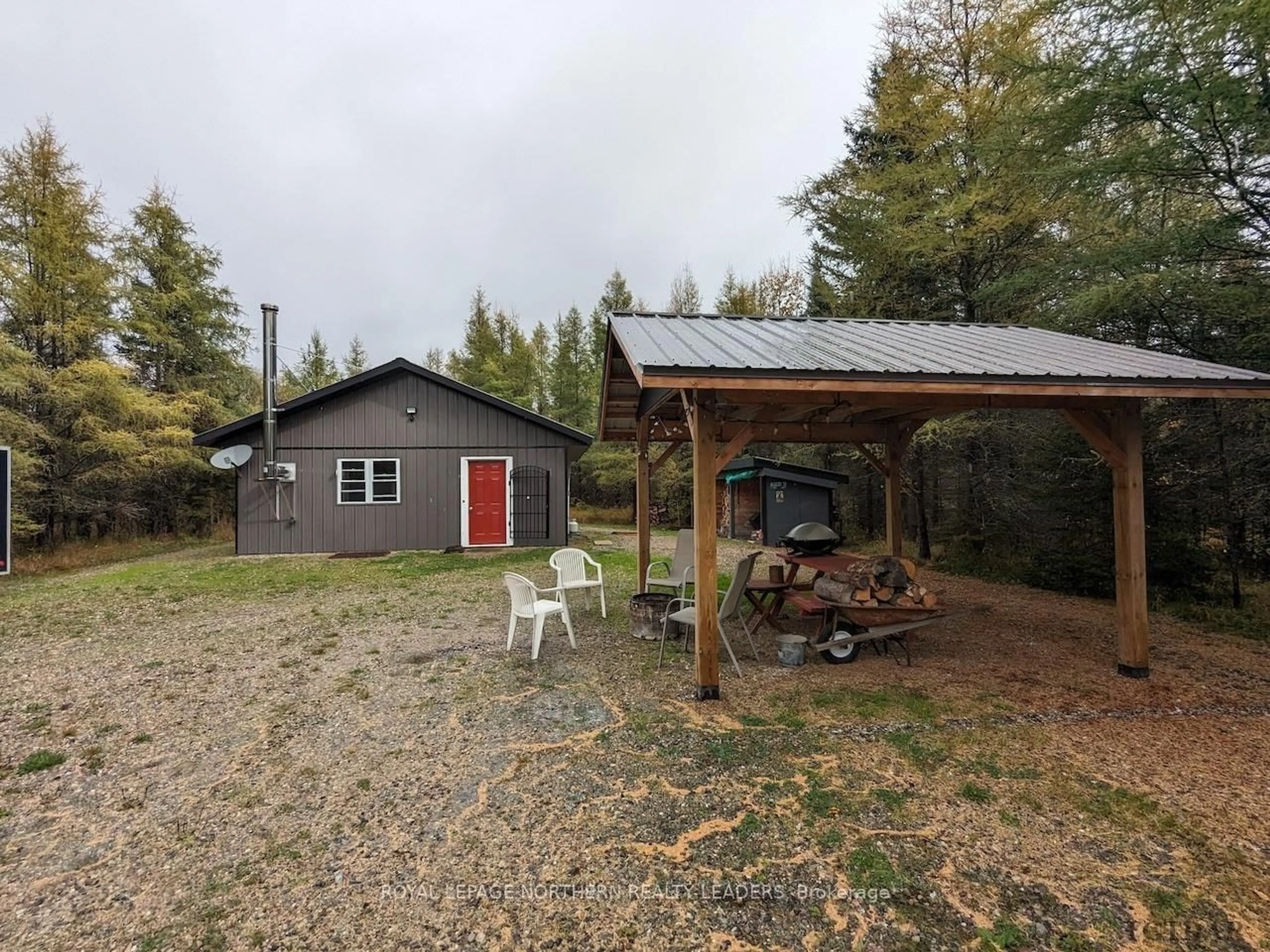 Shed for PCL 3022 Calder N/A, Cochrane Ontario P0L 2B0