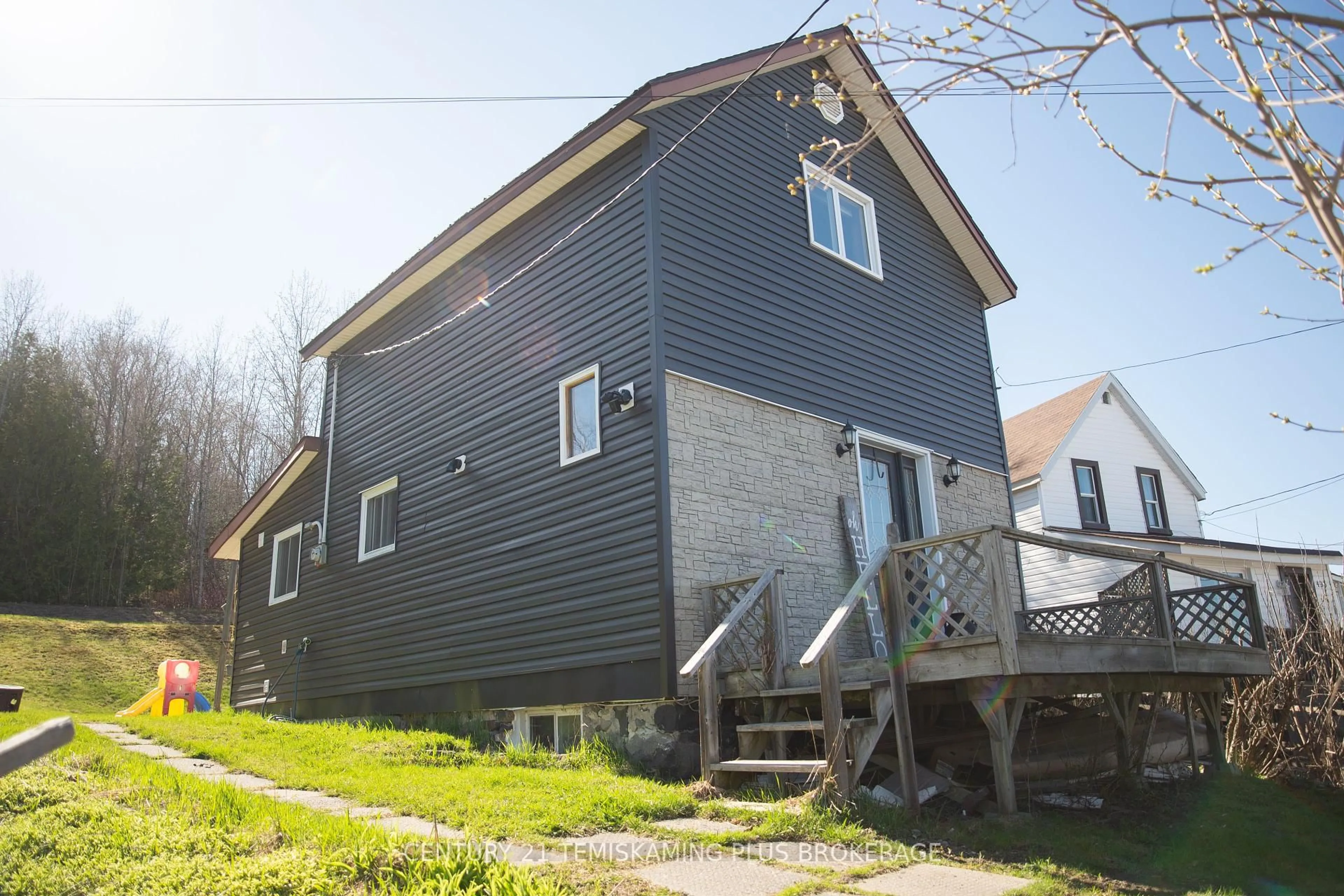 Unknown for 500 Lakeshore Rd, Temiskaming Shores Ontario P0J 1P0