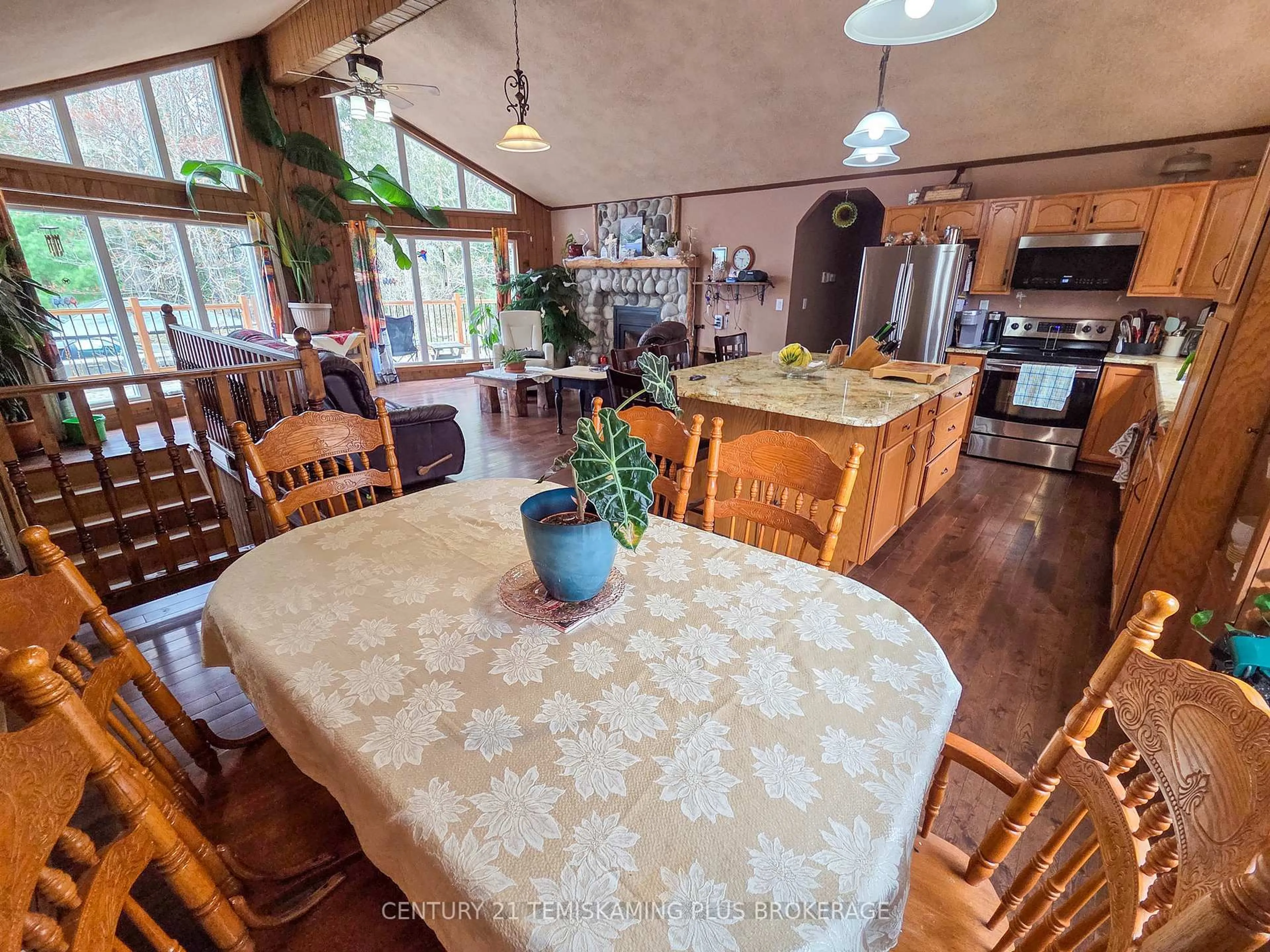 Dining room, ceramic/tile floor for 488011 Chamberlain 6 Rd, Chamberlain Ontario P0J 1H0