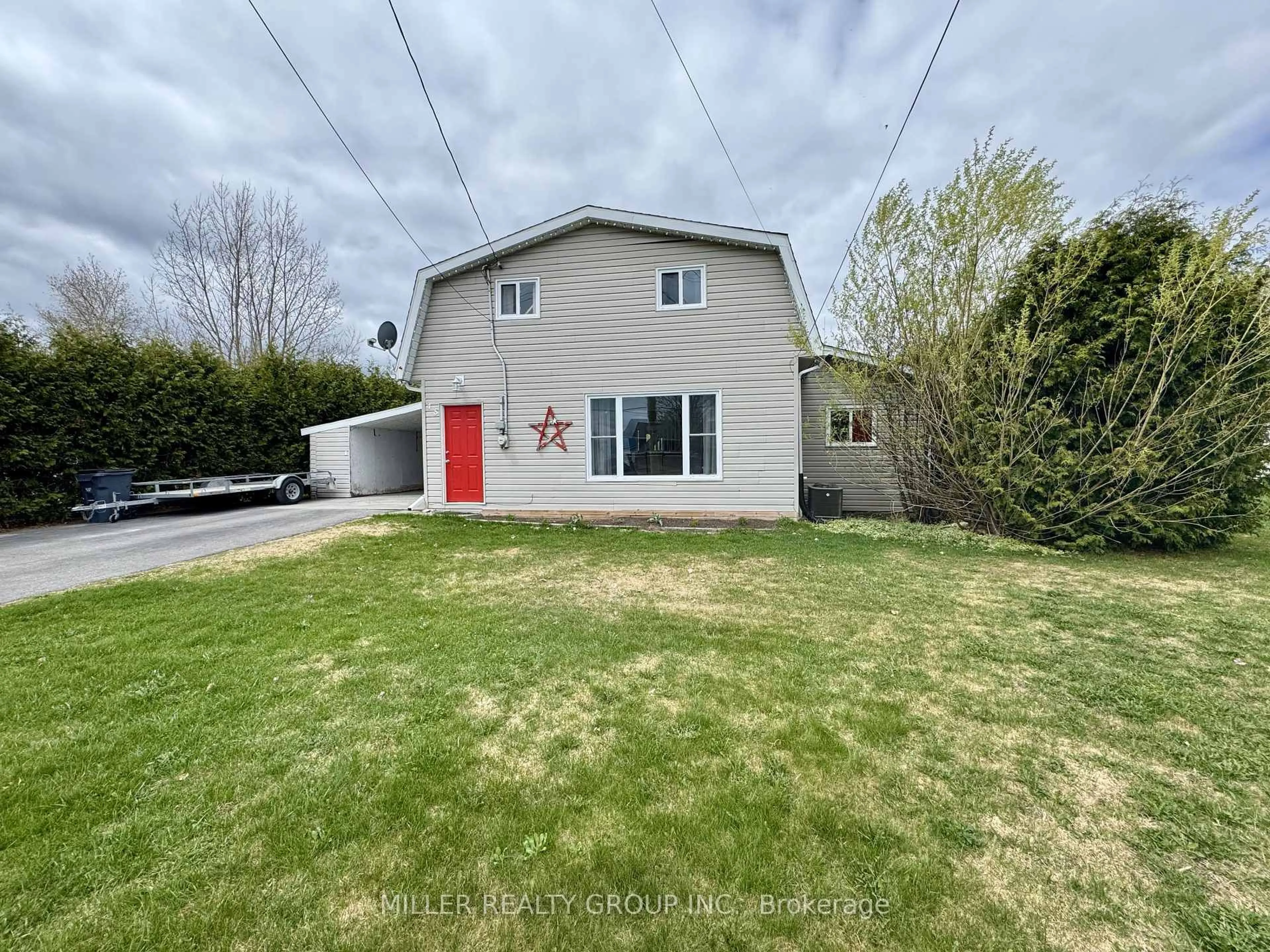 A pic from outside/outdoor area/front of a property/back of a property/a pic from drone, street for 45 Maple St, Temiskaming Shores Ontario P0J 1R0