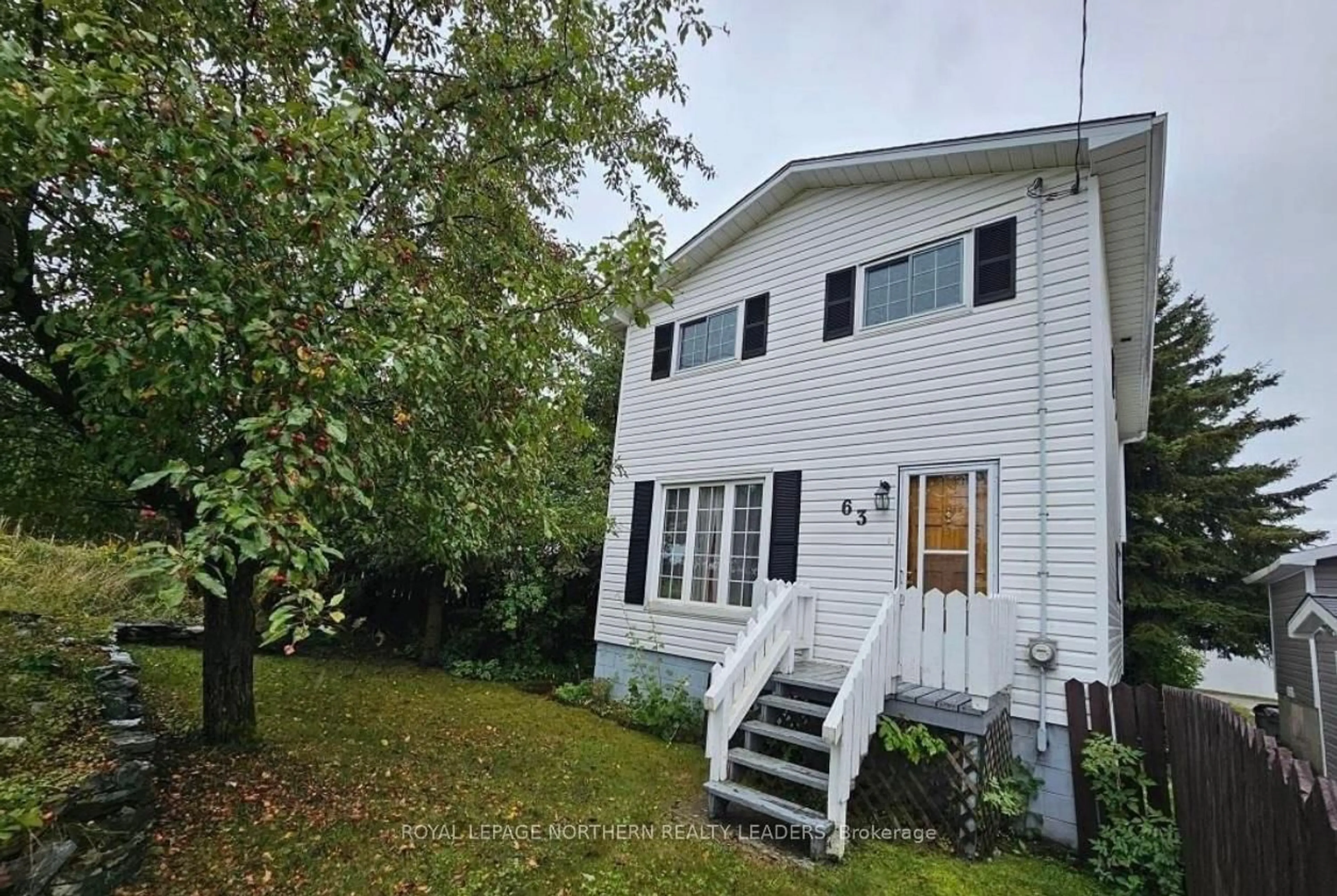 Home with vinyl exterior material, building for 63 Elm St, Timmins Ontario P4N 6A4