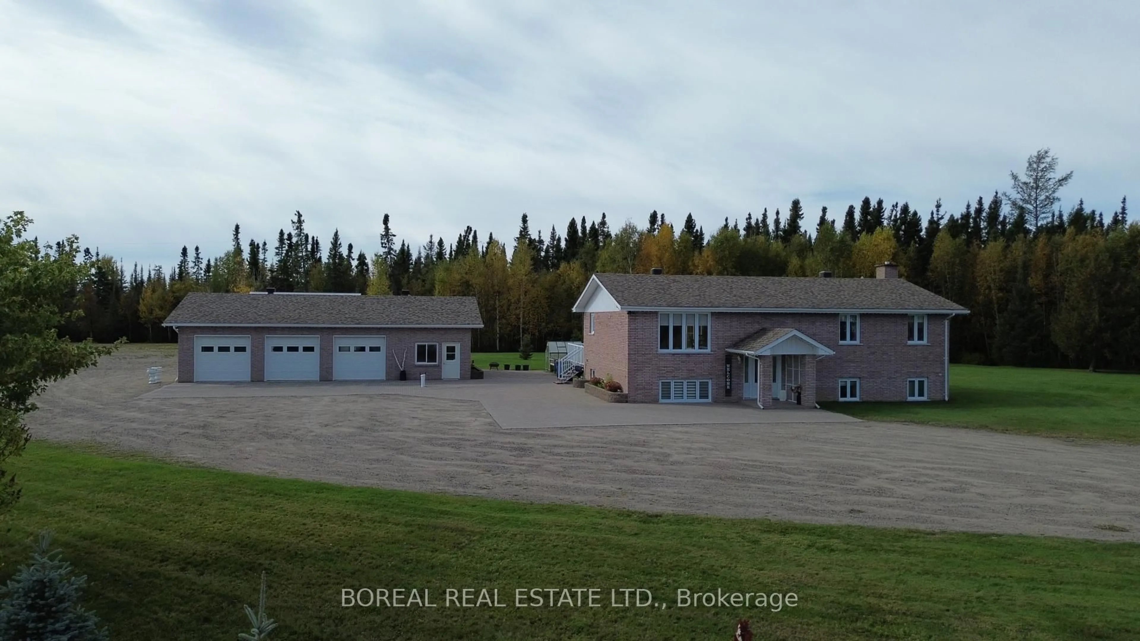 A pic from outside/outdoor area/front of a property/back of a property/a pic from drone, unknown for 806 Hwy 652 N/A, Cochrane Ontario P0L 1C0