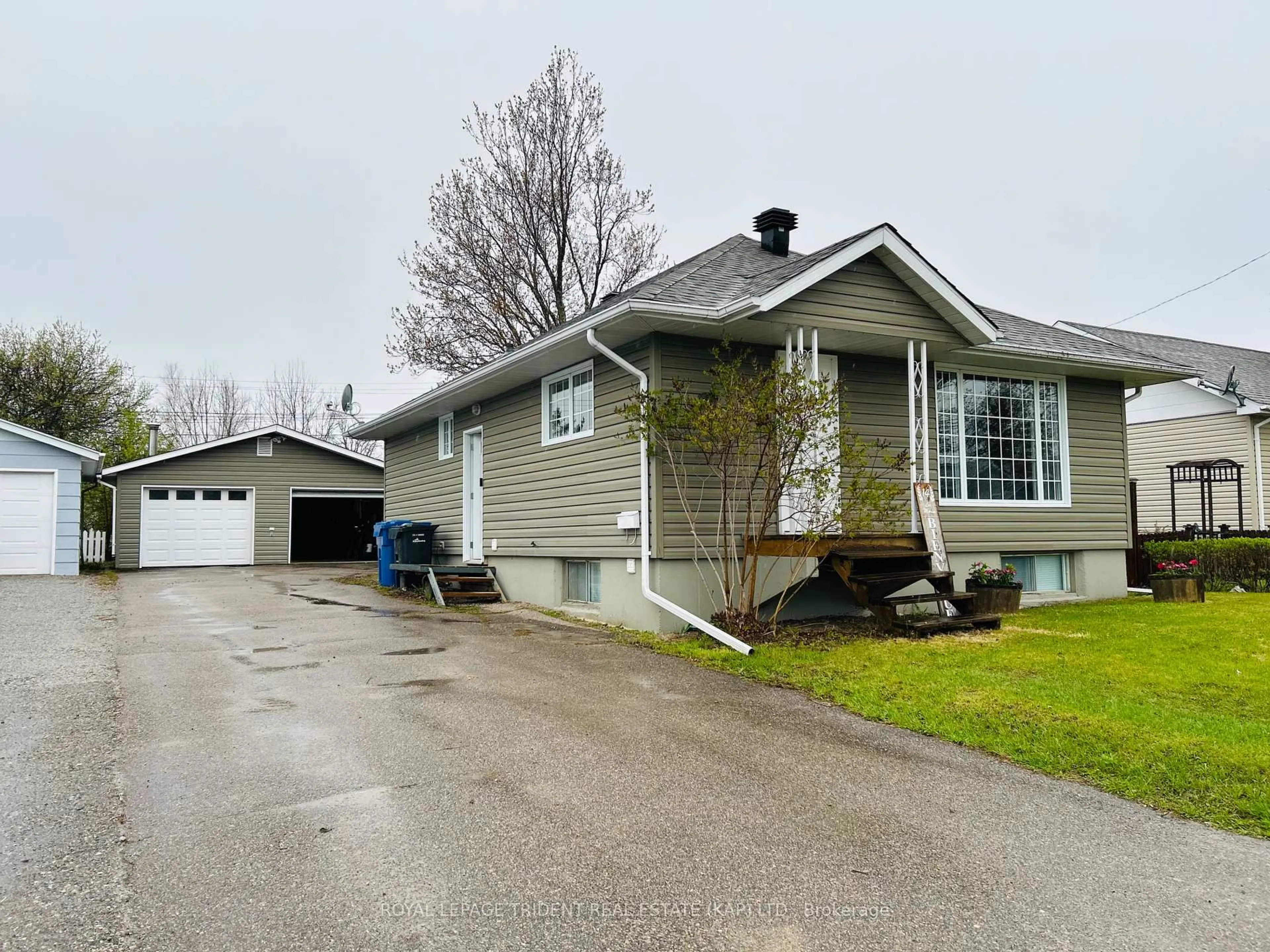 Unknown for 14 Elm St, Kapuskasing Ontario P5N 2A3