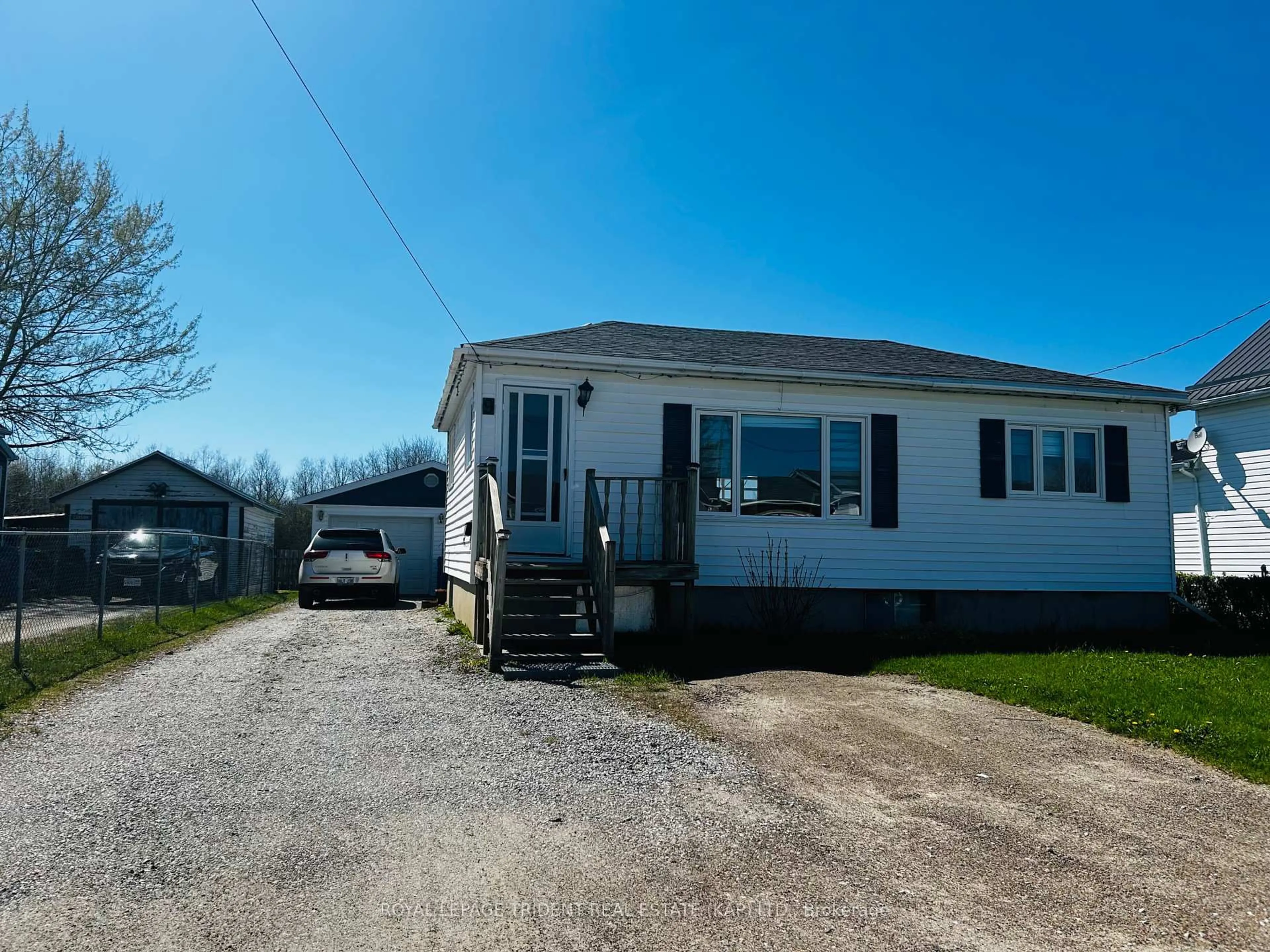 Unknown for 9 Ontario Ave, Kapuskasing Ontario P5N 2J4