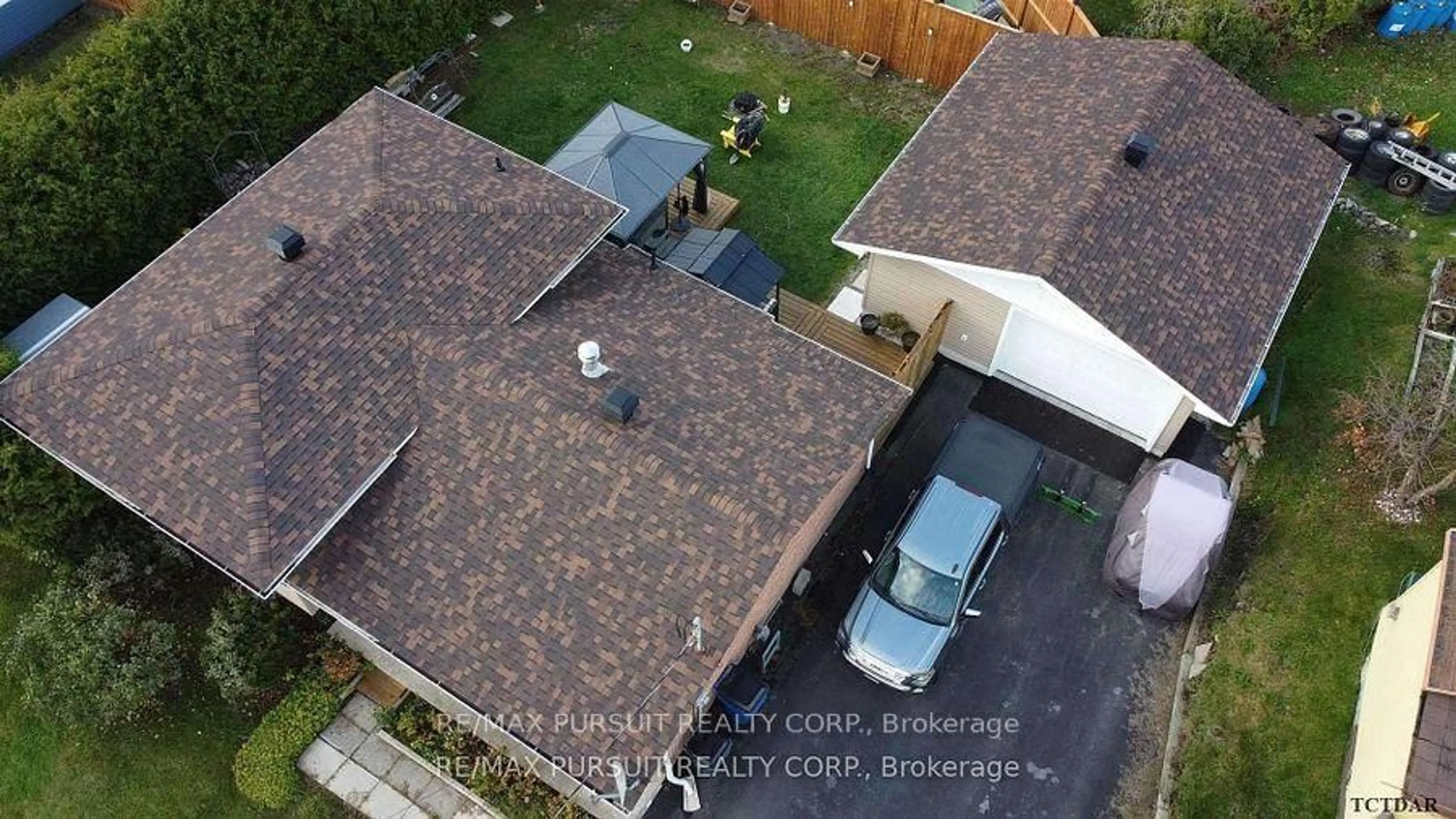 A pic from outside/outdoor area/front of a property/back of a property/a pic from drone, unknown for 90 Lang St, Cobalt Ontario P0J 1C0