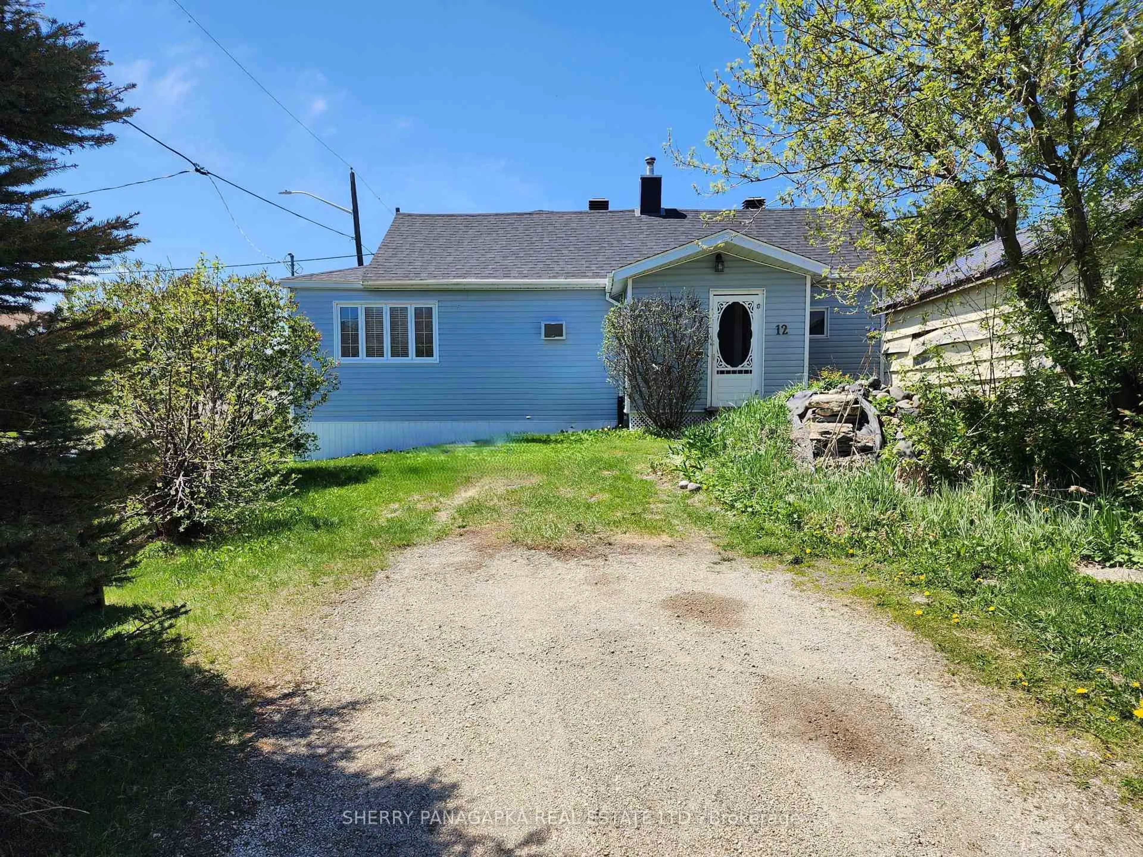 A pic from outside/outdoor area/front of a property/back of a property/a pic from drone, street for 12 Brookbank Ave, Kirkland Lake Ontario P2N 1V5