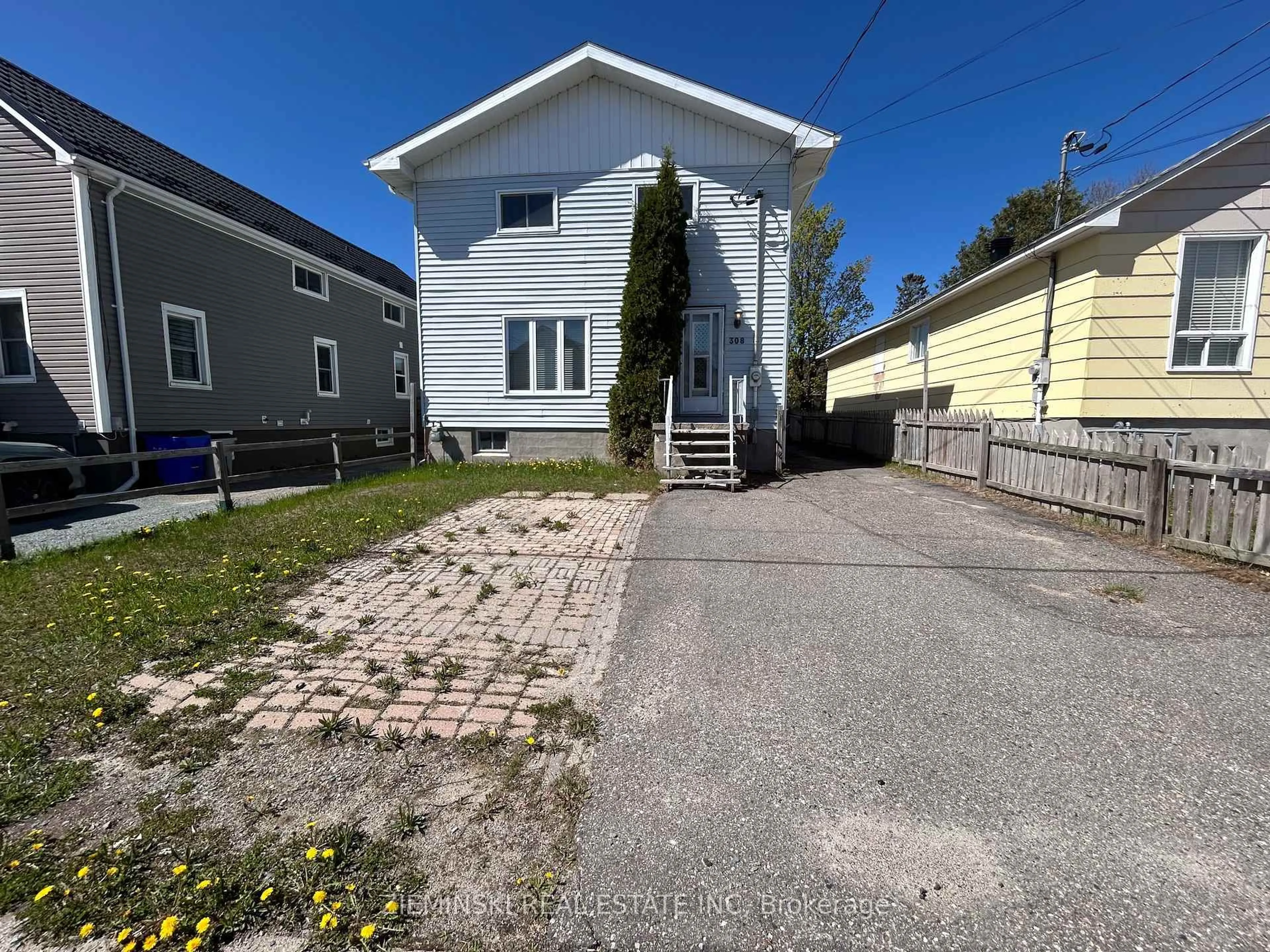 A pic from outside/outdoor area/front of a property/back of a property/a pic from drone, street for 308 Belanger Ave, Timmins Ontario P4N 2W1