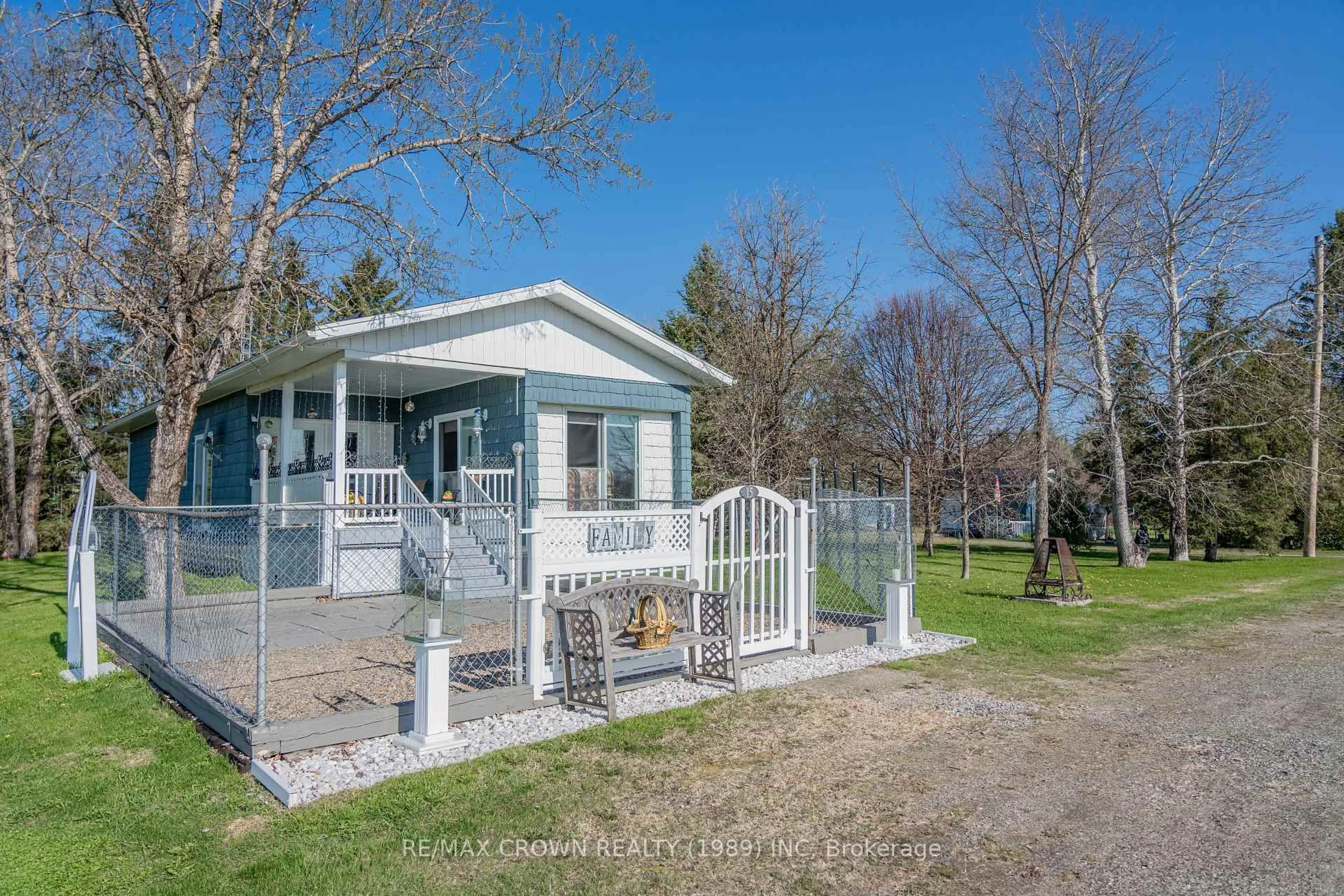 Unknown for 15 Bernard St, Opasatika Ontario P0L 1Z0