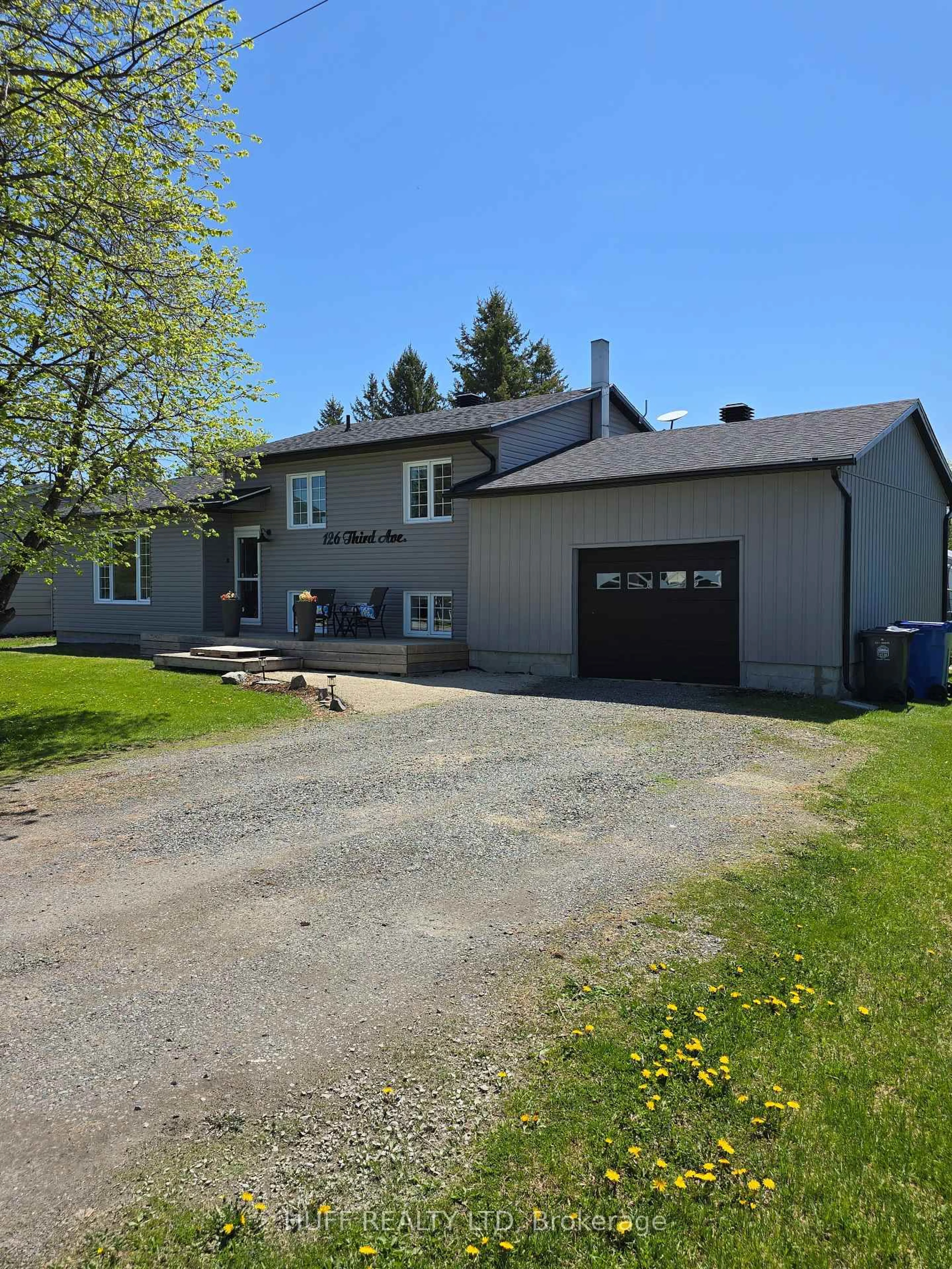 A pic from outside/outdoor area/front of a property/back of a property/a pic from drone, street for 126 Third Ave, Englehart Ontario P0J 1H0