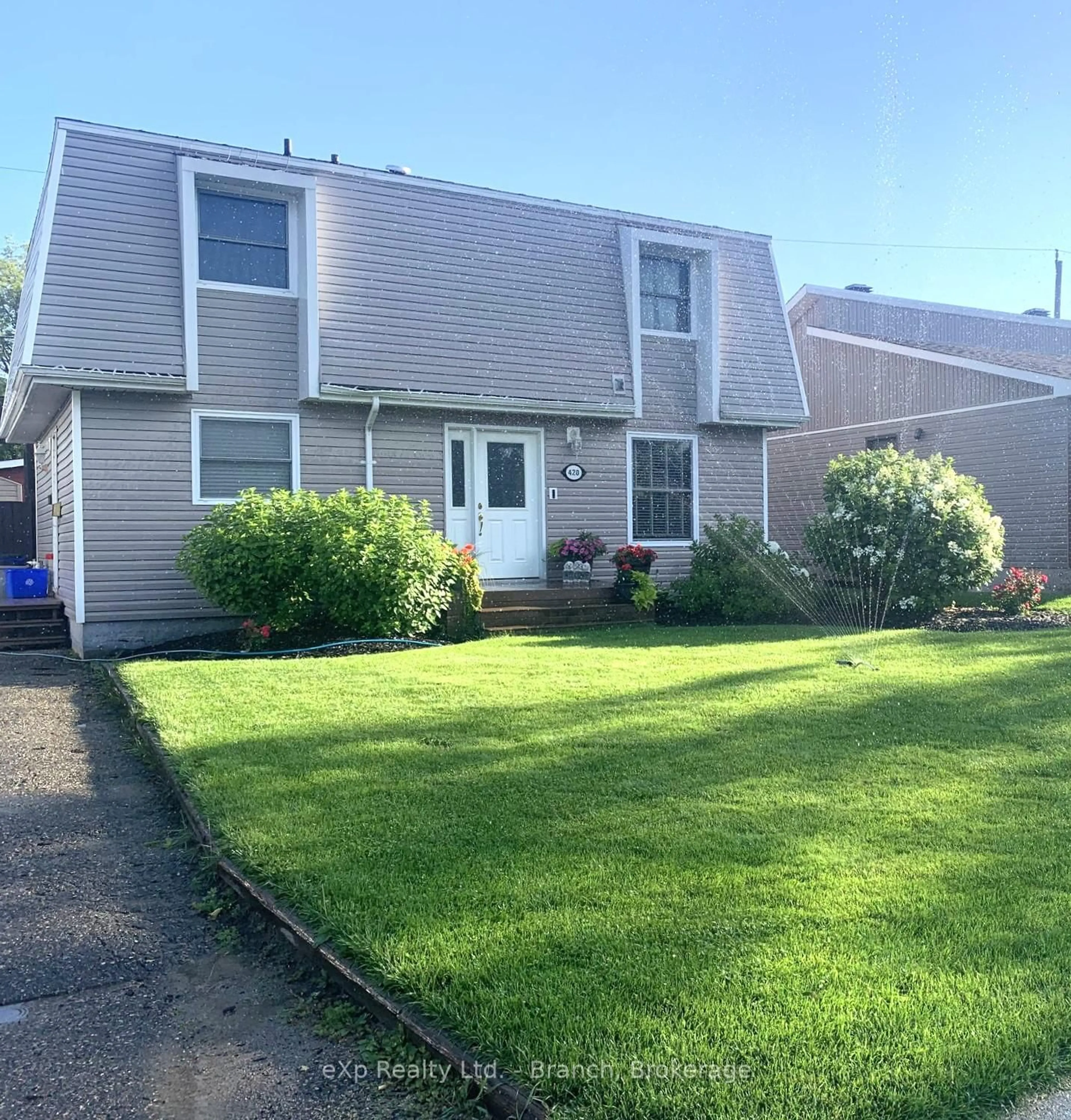 A pic from outside/outdoor area/front of a property/back of a property/a pic from drone, street for 420 Westmount Blvd, Timmins Ontario P4N 4P4