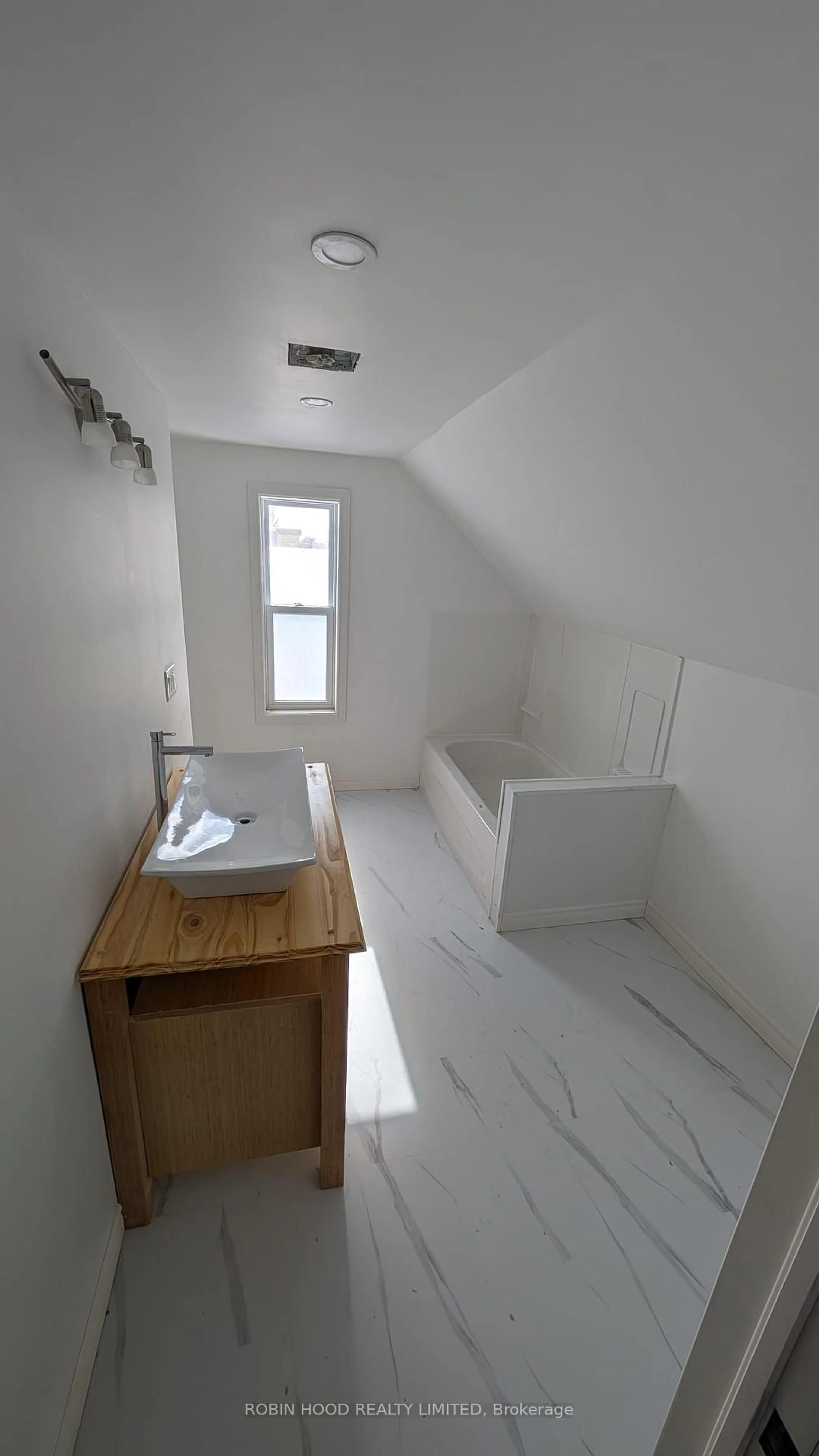 A pic of a room for 70 Prospect Ave, Kirkland Lake Ontario P2N 2W5