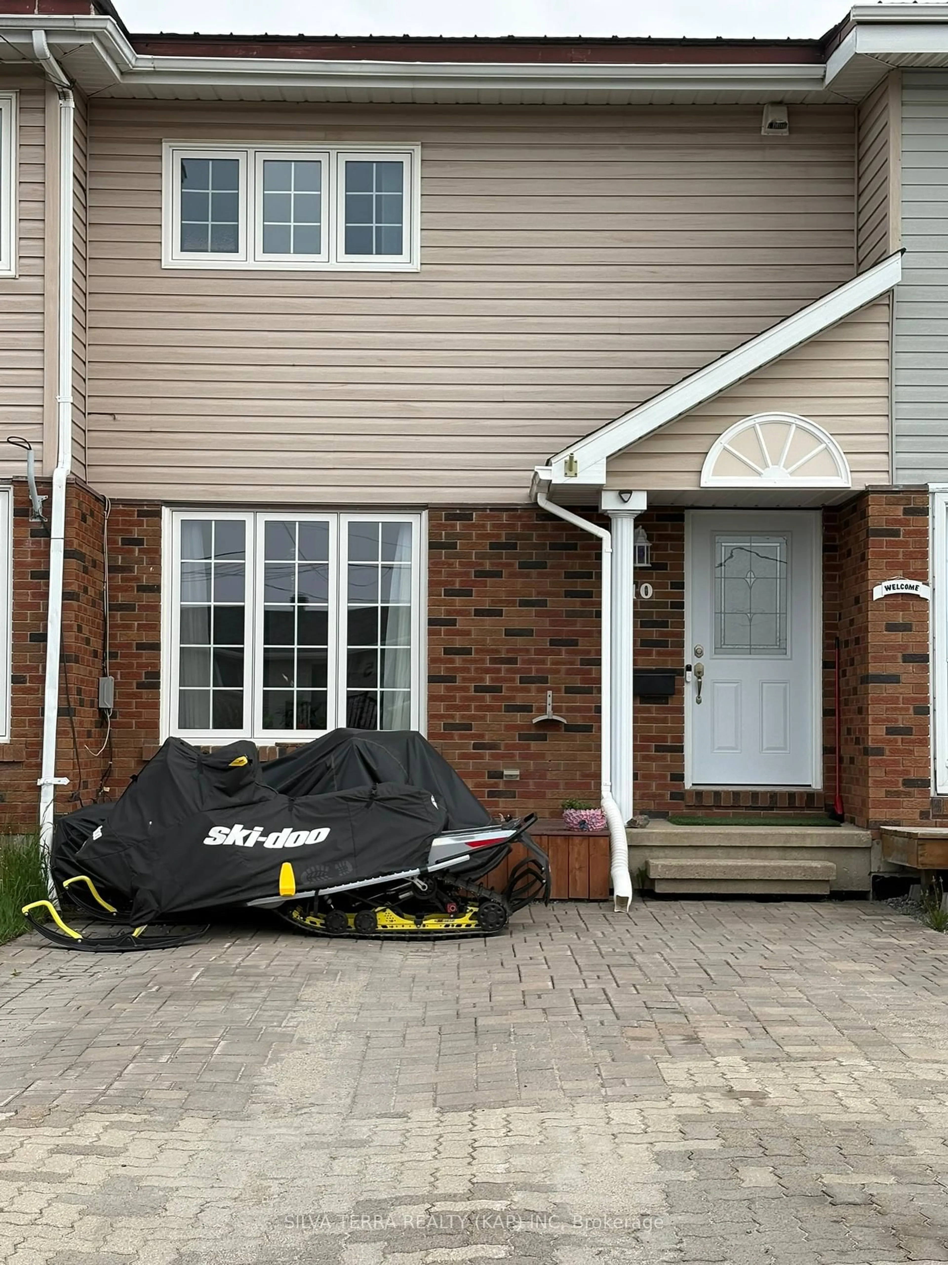 Unknown for 10 MACDONALD St, Kapuskasing Ontario P5N 2Y8