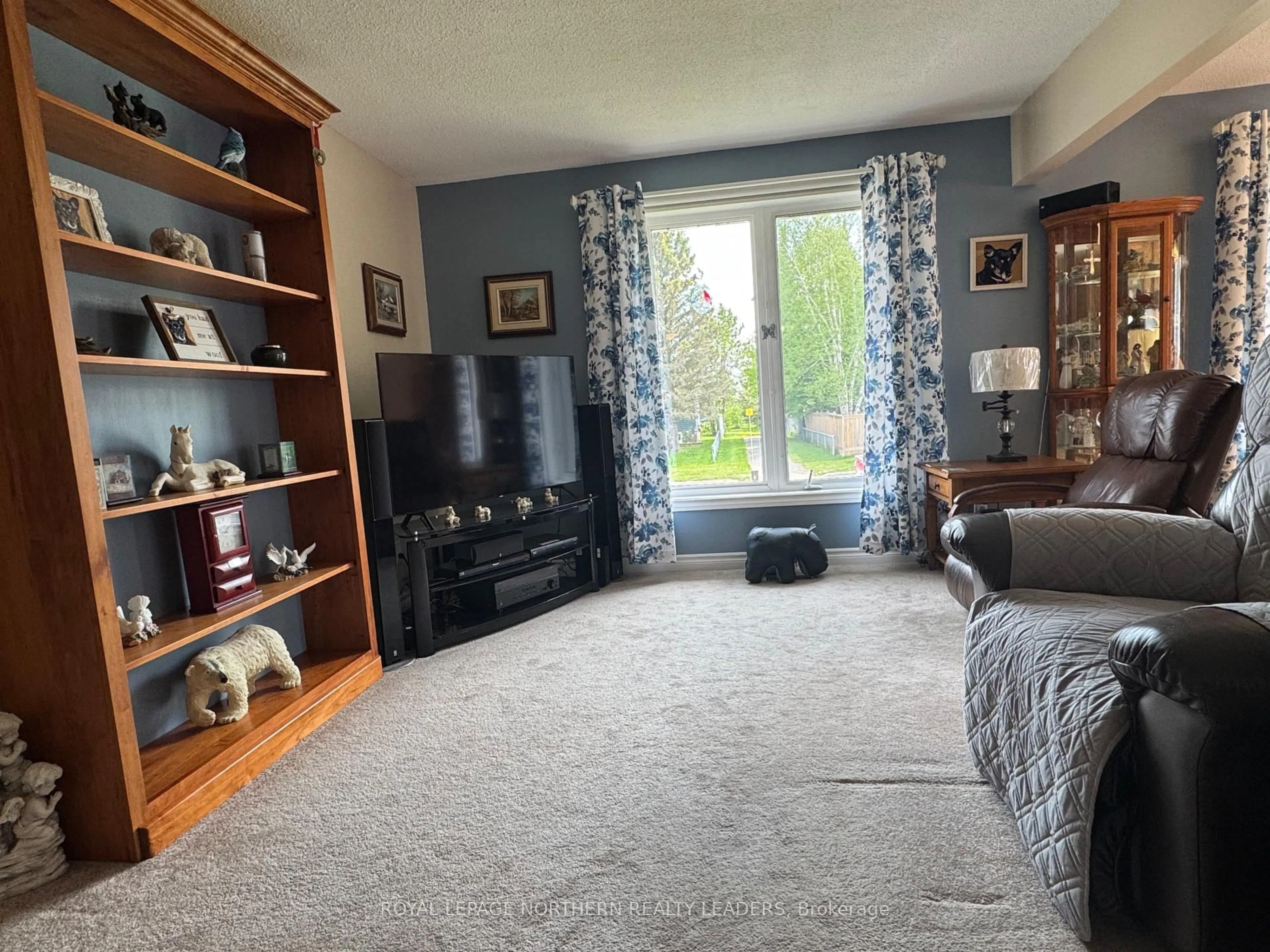 A pic of a room for 159 Eric Cres, Timmins Ontario P0N 1K0