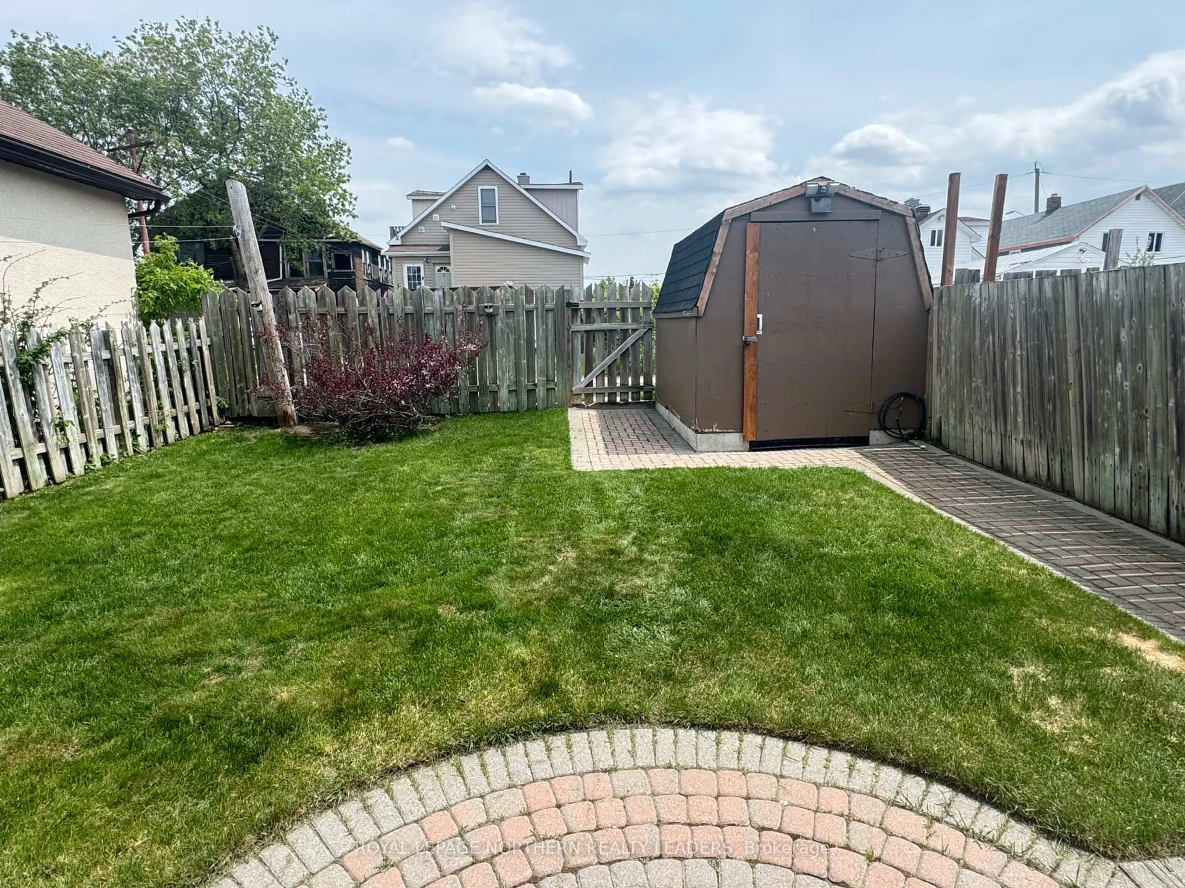 Shed for 13 Vipond Rd, Timmins Ontario P0N 1G0