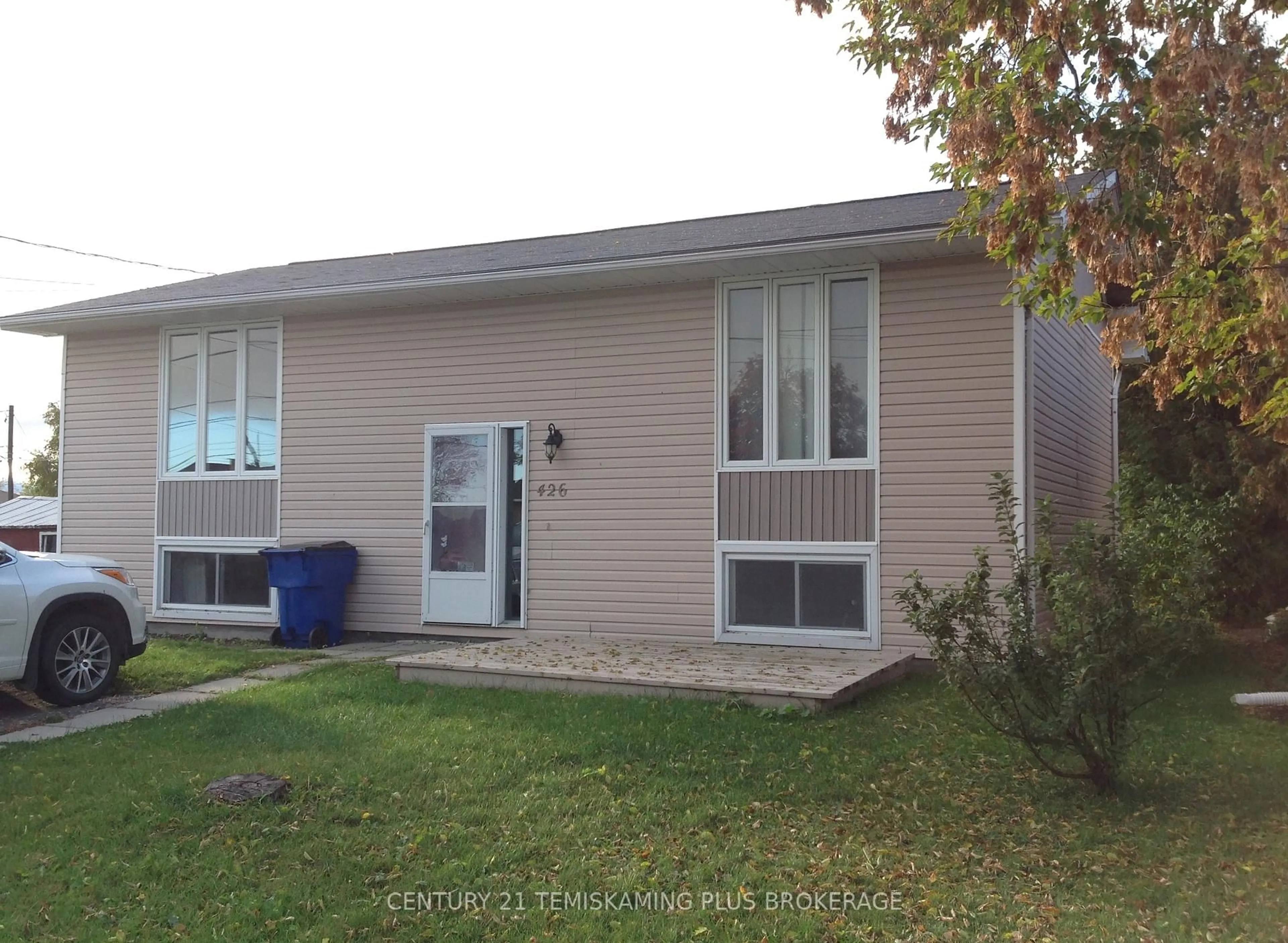 Home with vinyl exterior material, street for 426 Buffam Dr, Temiskaming Shores Ontario P0J 1K0