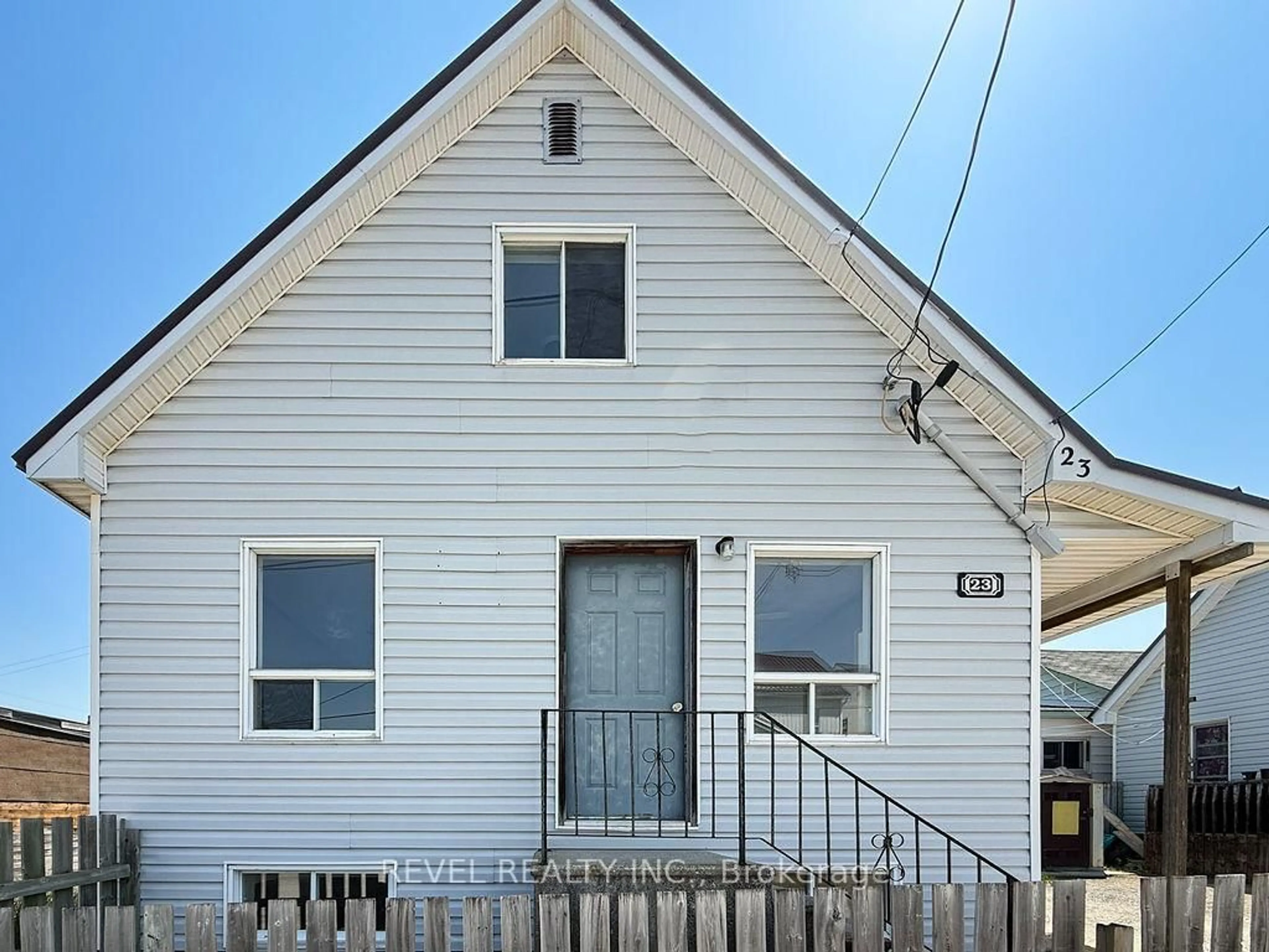Home with vinyl exterior material, street for 23-25 Aura Lake St, Timmins Ontario P0N 1G0