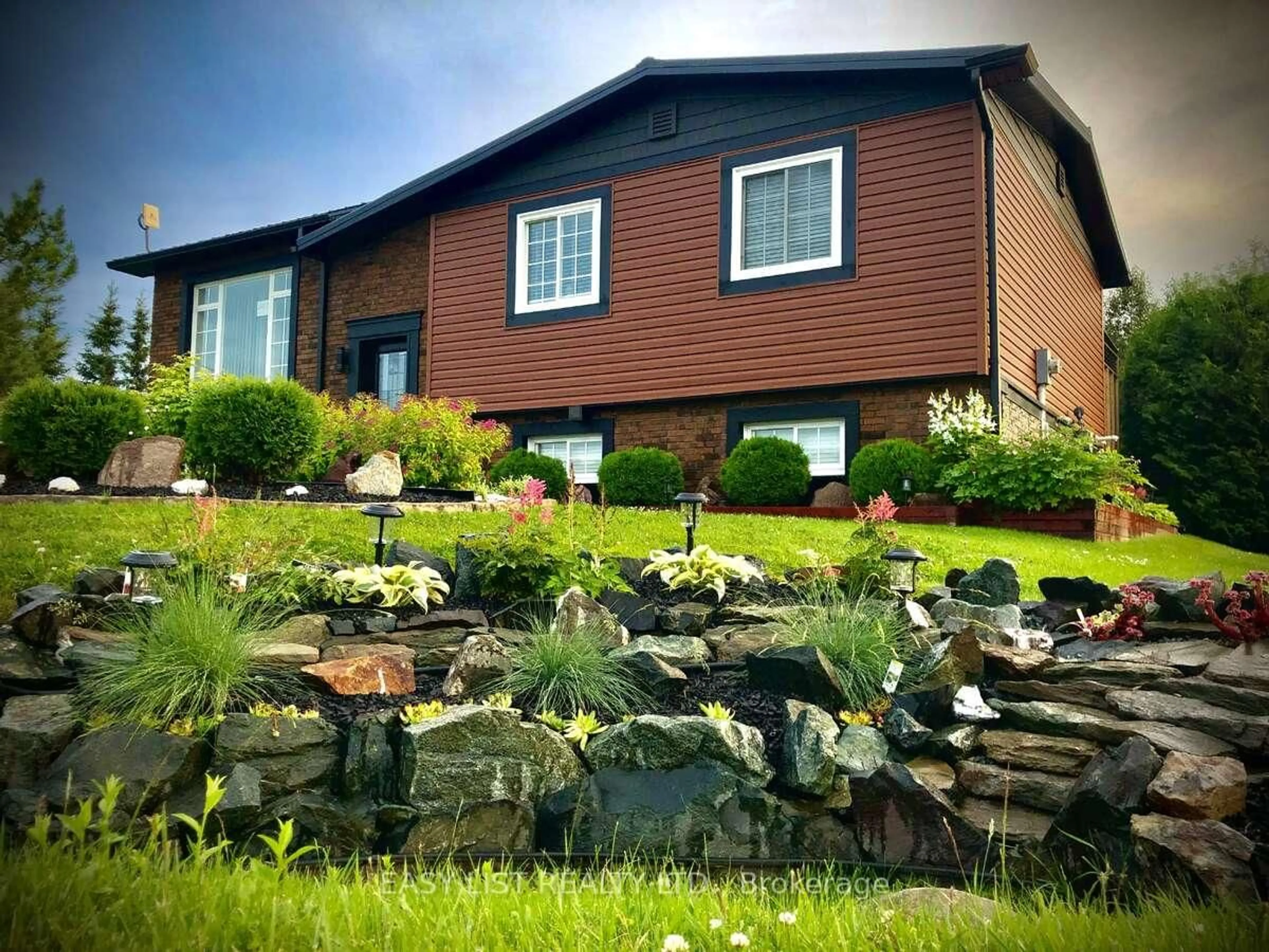 Home with vinyl exterior material, unknown for 502 Principale St, Black River Matheson Ontario P0K 1W0