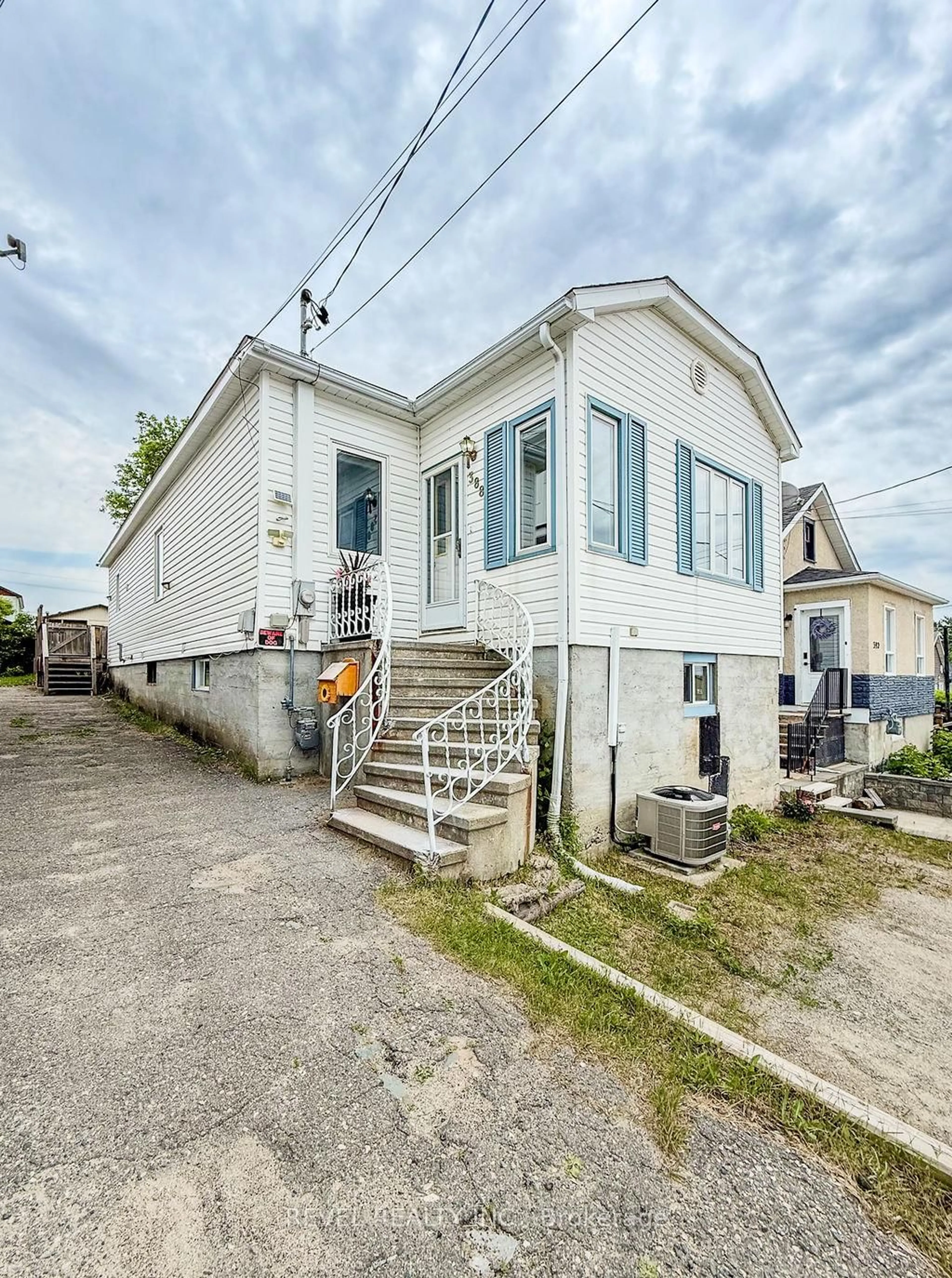 Unknown for 388 Cedar St, Timmins Ontario P4N 2H6
