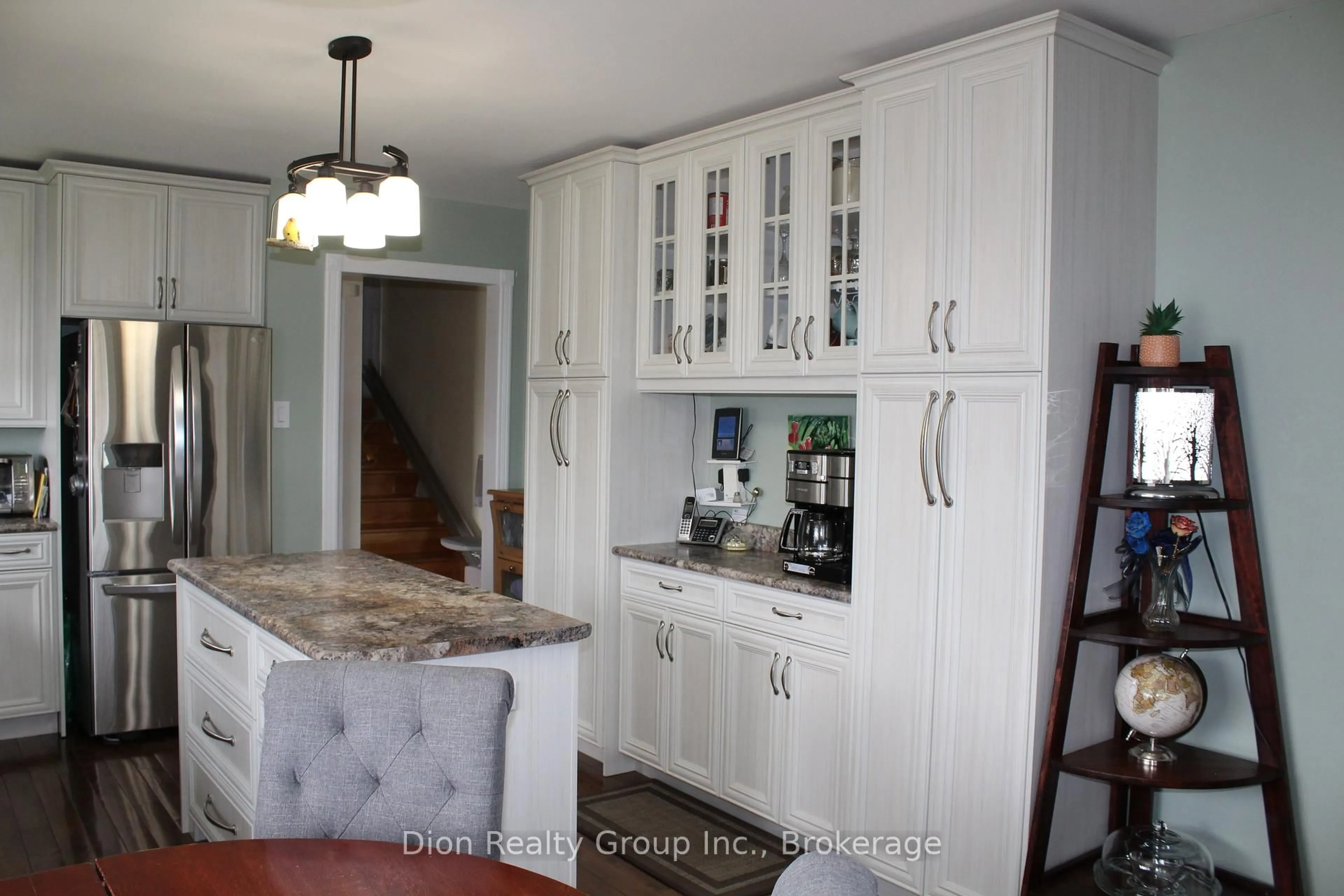 Open concept kitchen, ceramic/tile floor for 41 Tower St, Kirkland Lake Ontario P2N 1P3