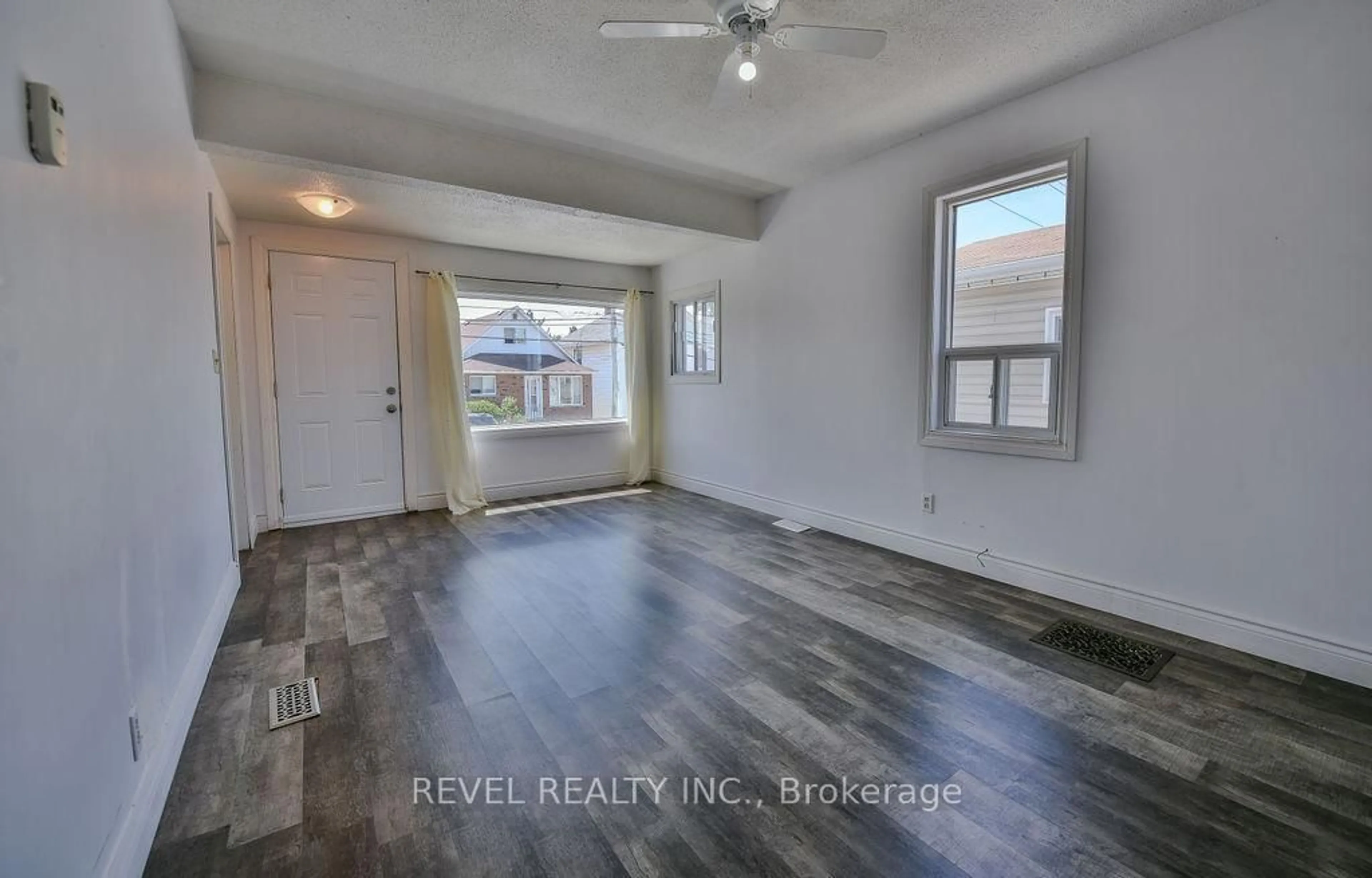 A pic of a room for 123 Croatia Ave, Timmins Ontario P0N 1G0