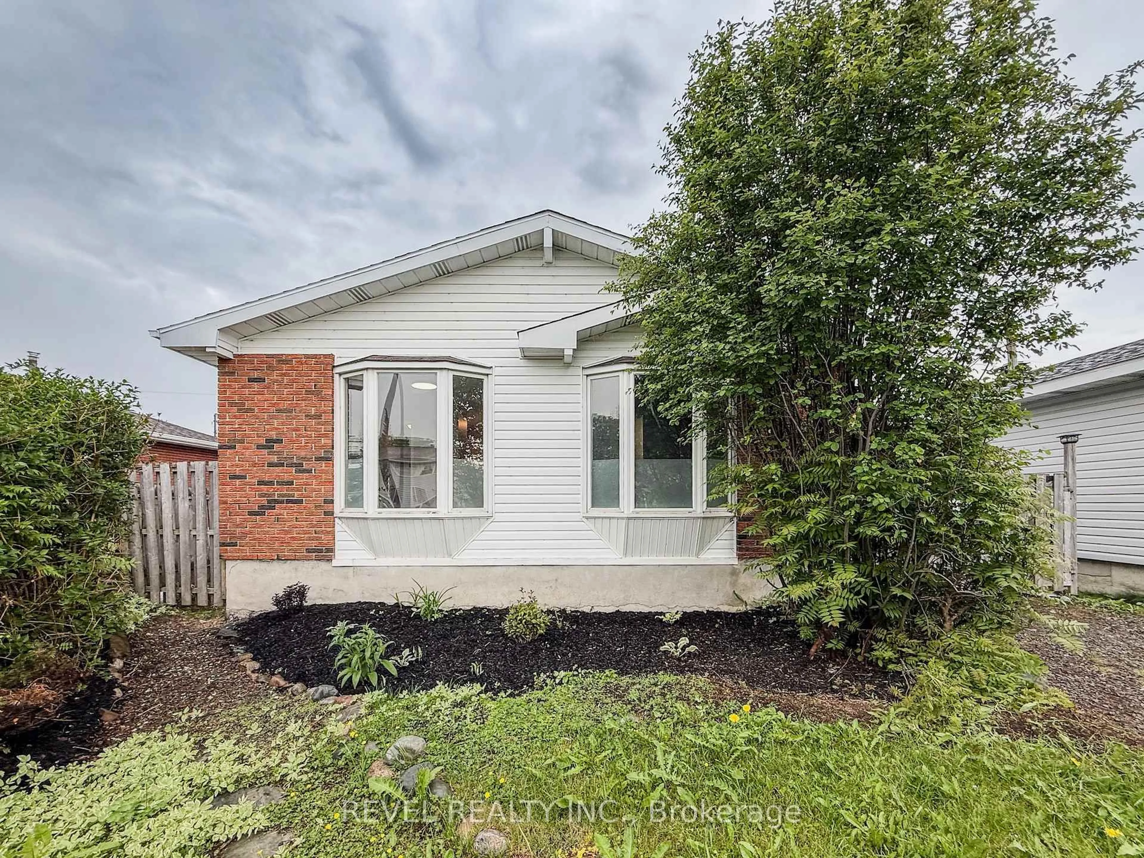 Home with brick exterior material, street for 549 Spooner Dr, Timmins Ontario P4N 4R6