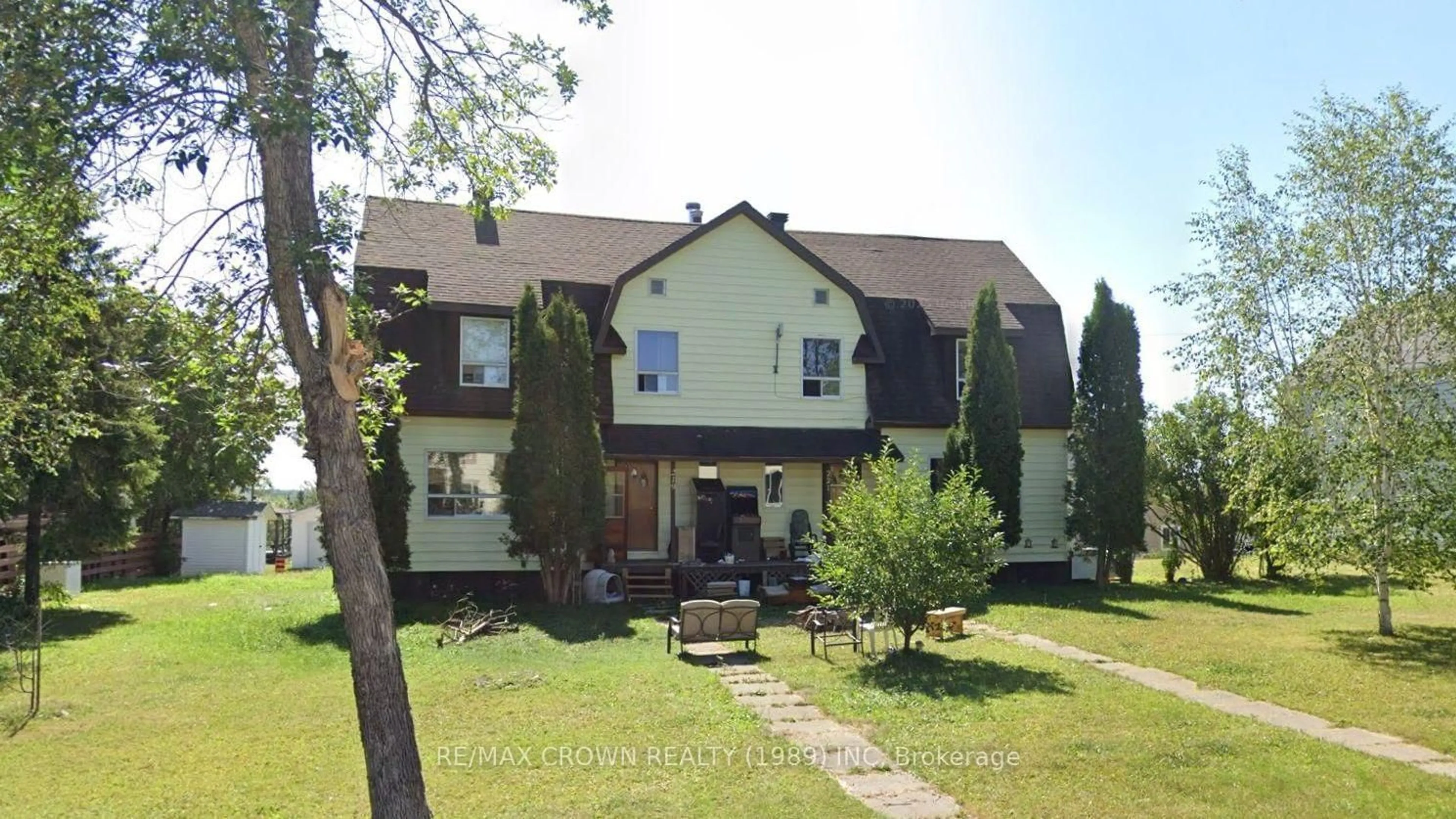 Unknown for 219 - 221 Devonshire Ave, Iroquois Falls Ontario P0K 1E0