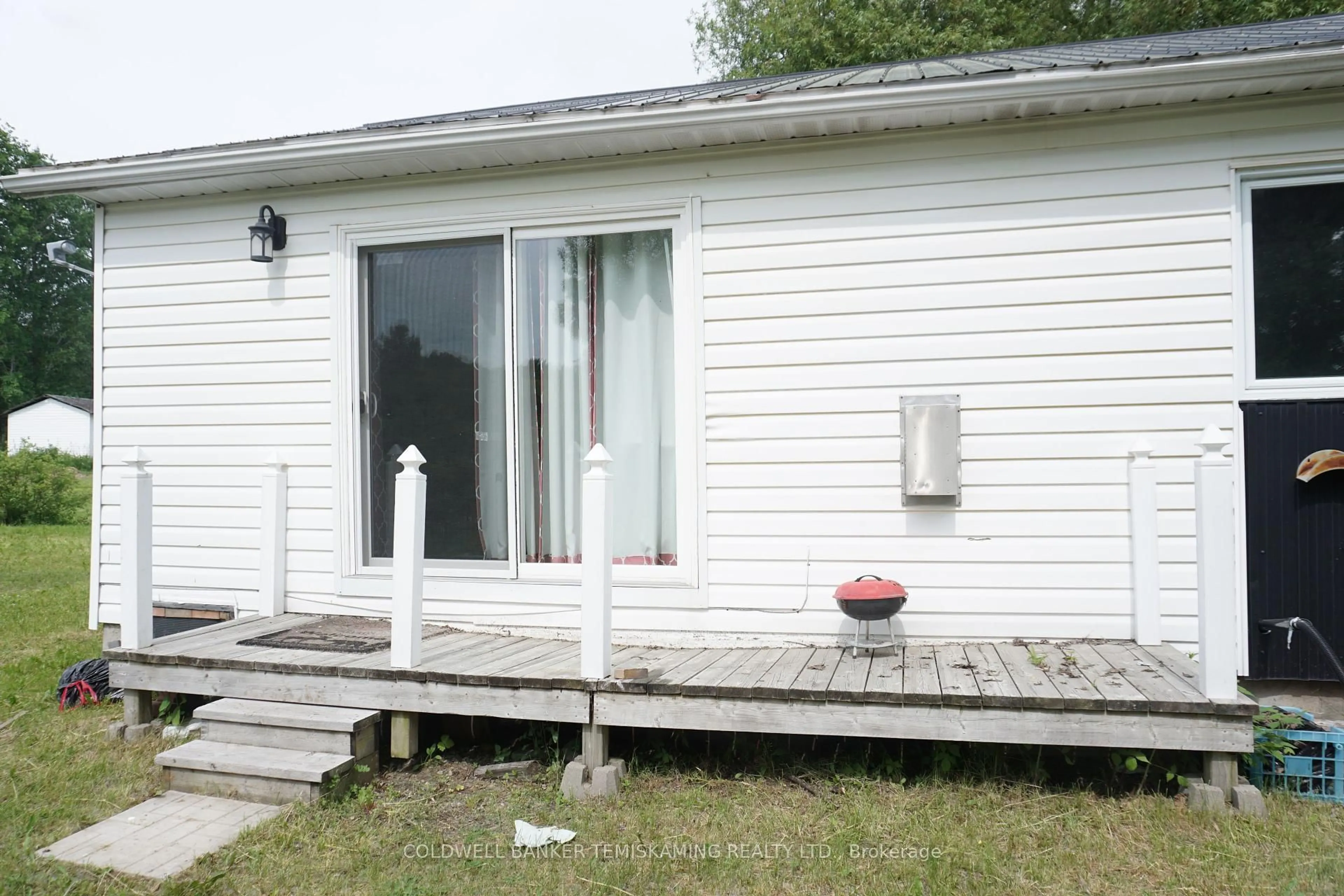 Patio, unknown for 6 Third St, James Ontario P0J 1G0