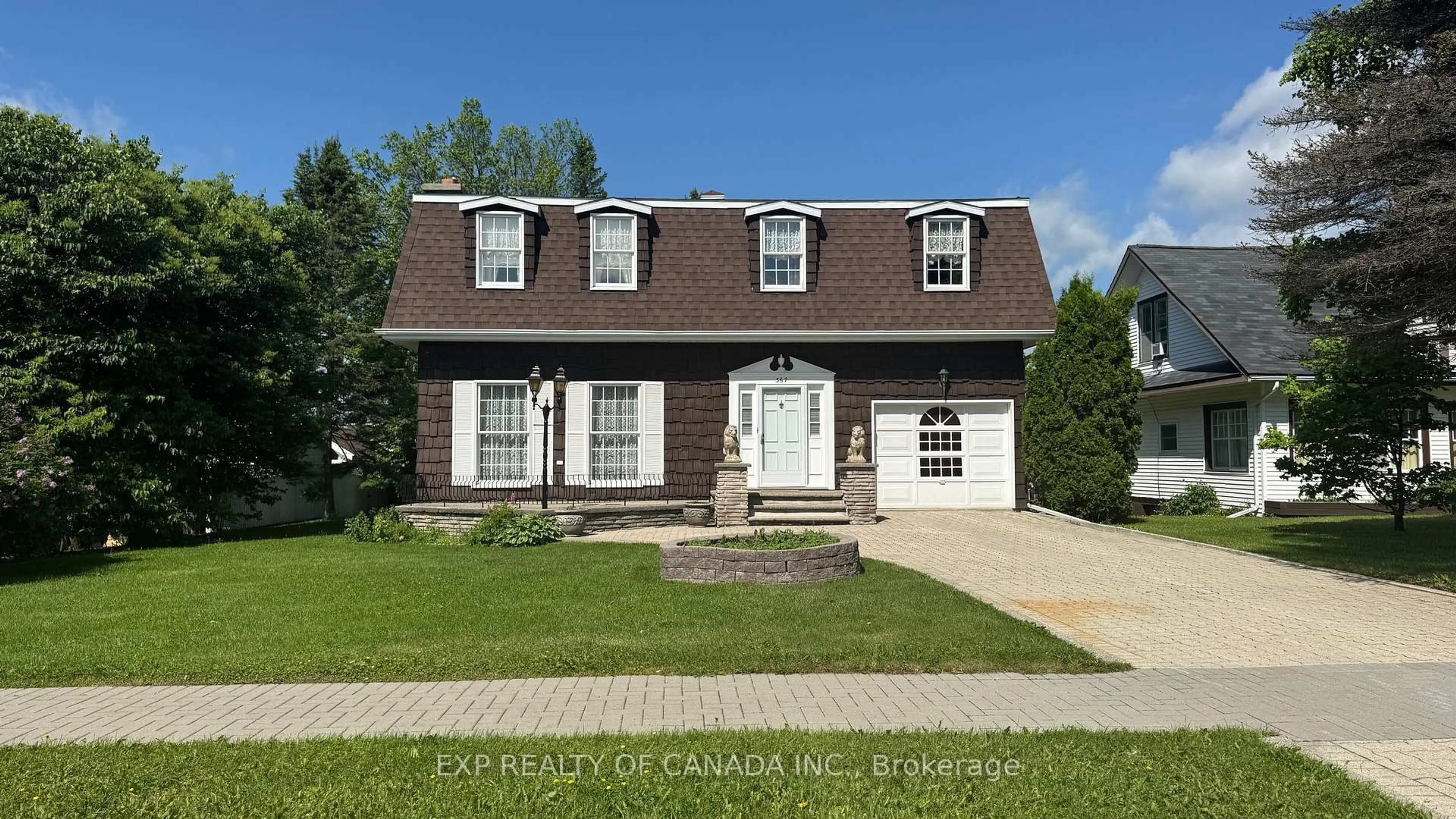 Home with vinyl exterior material, street for 367 Third Ave, Cochrane Ontario P0L 1C0