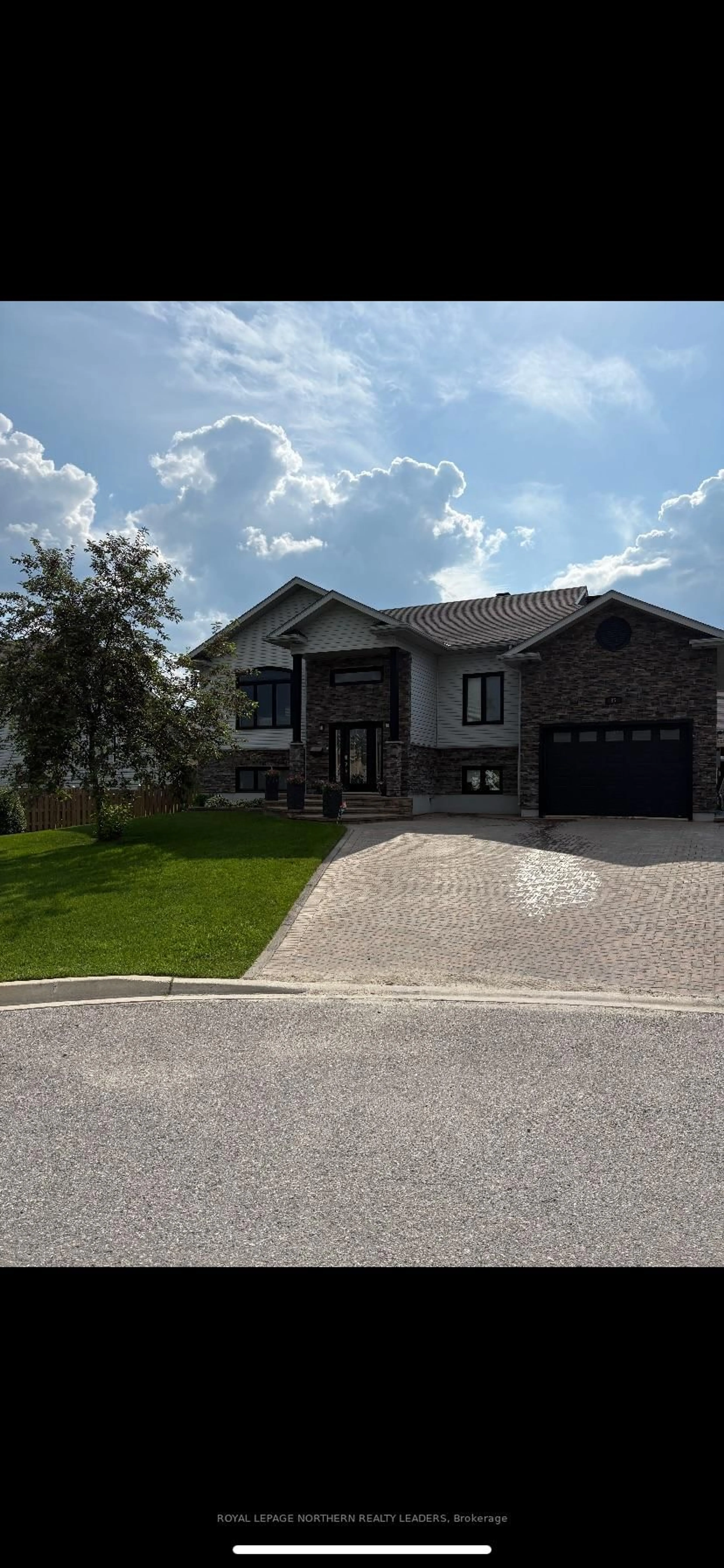 Home with brick exterior material, street for 85 Diamond Crt, Timmins Ontario P4R 1N6