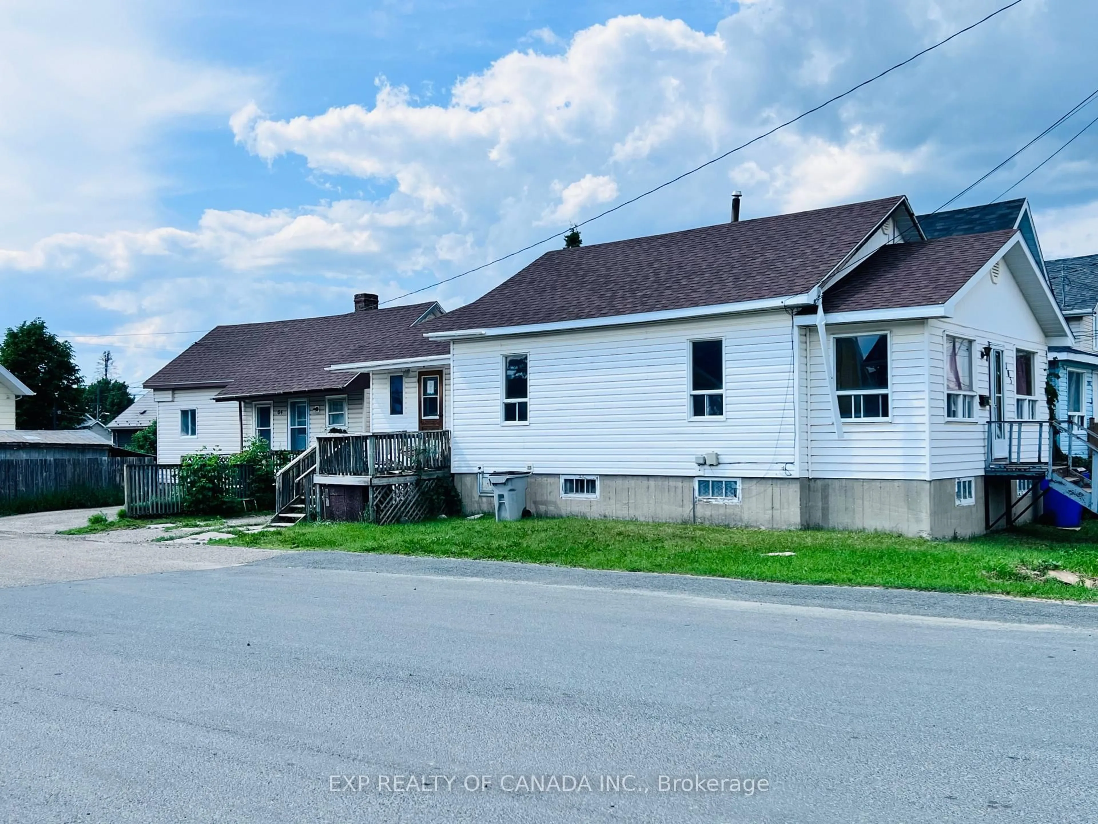 A pic from outside/outdoor area/front of a property/back of a property/a pic from drone, building for 203 Maple St, Timmins Ontario P4N 6B9