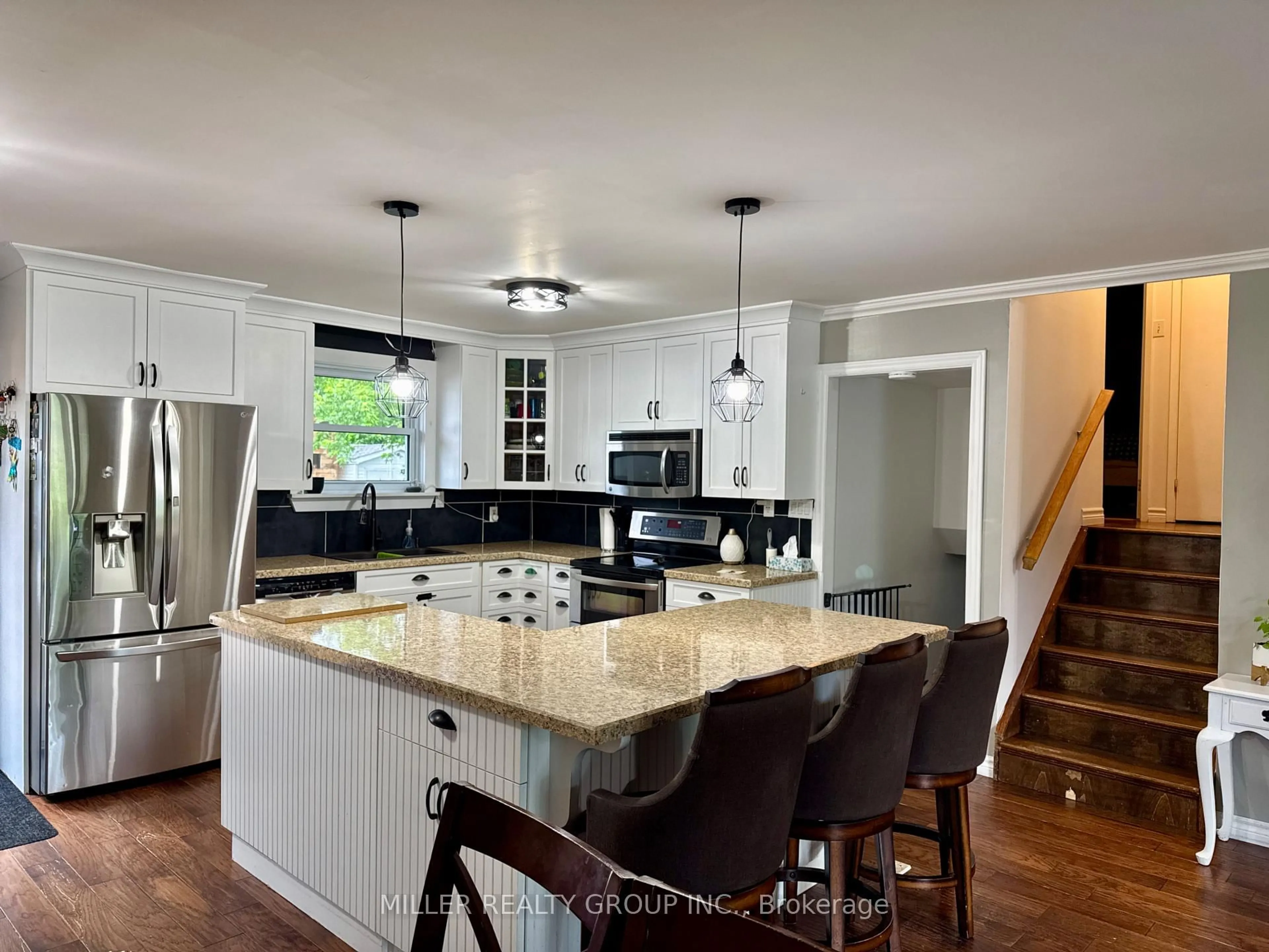 Open concept kitchen, ceramic/tile floor for 198 Carter Blvd, Temiskaming Shores Ontario P0J 1R0