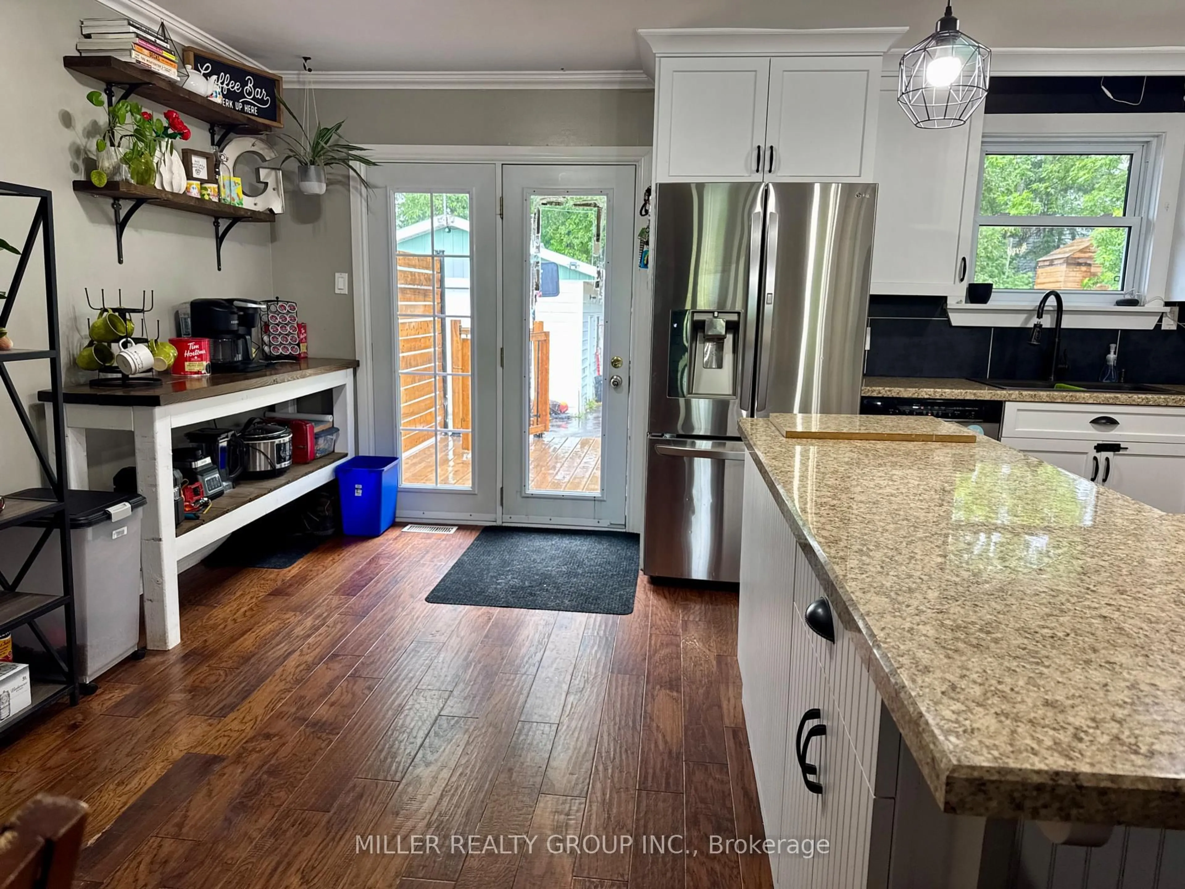 Contemporary kitchen, unknown for 198 Carter Blvd, Temiskaming Shores Ontario P0J 1R0