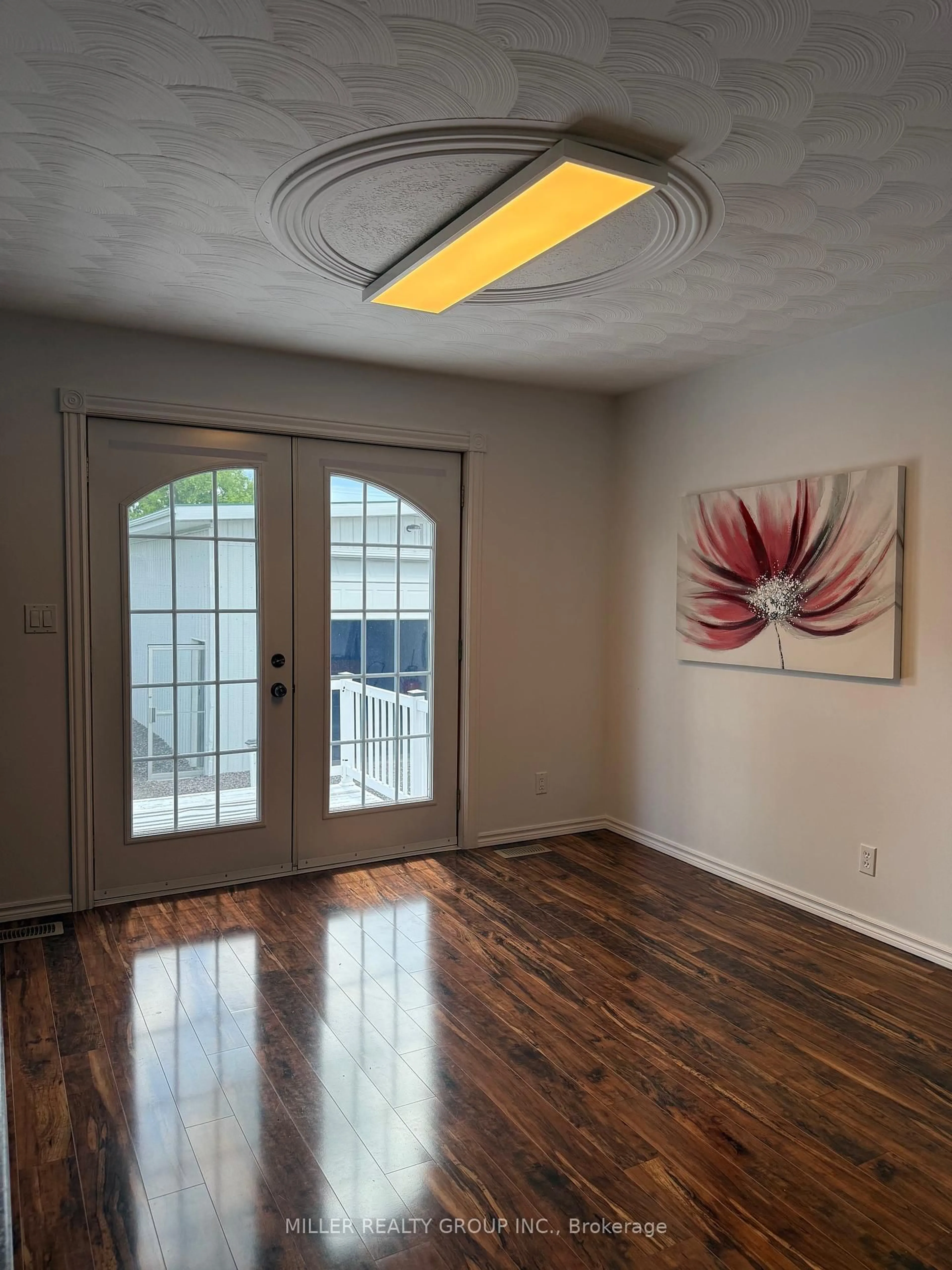 Indoor entryway for 79 11 St, Armstrong Ontario P0J 1E0