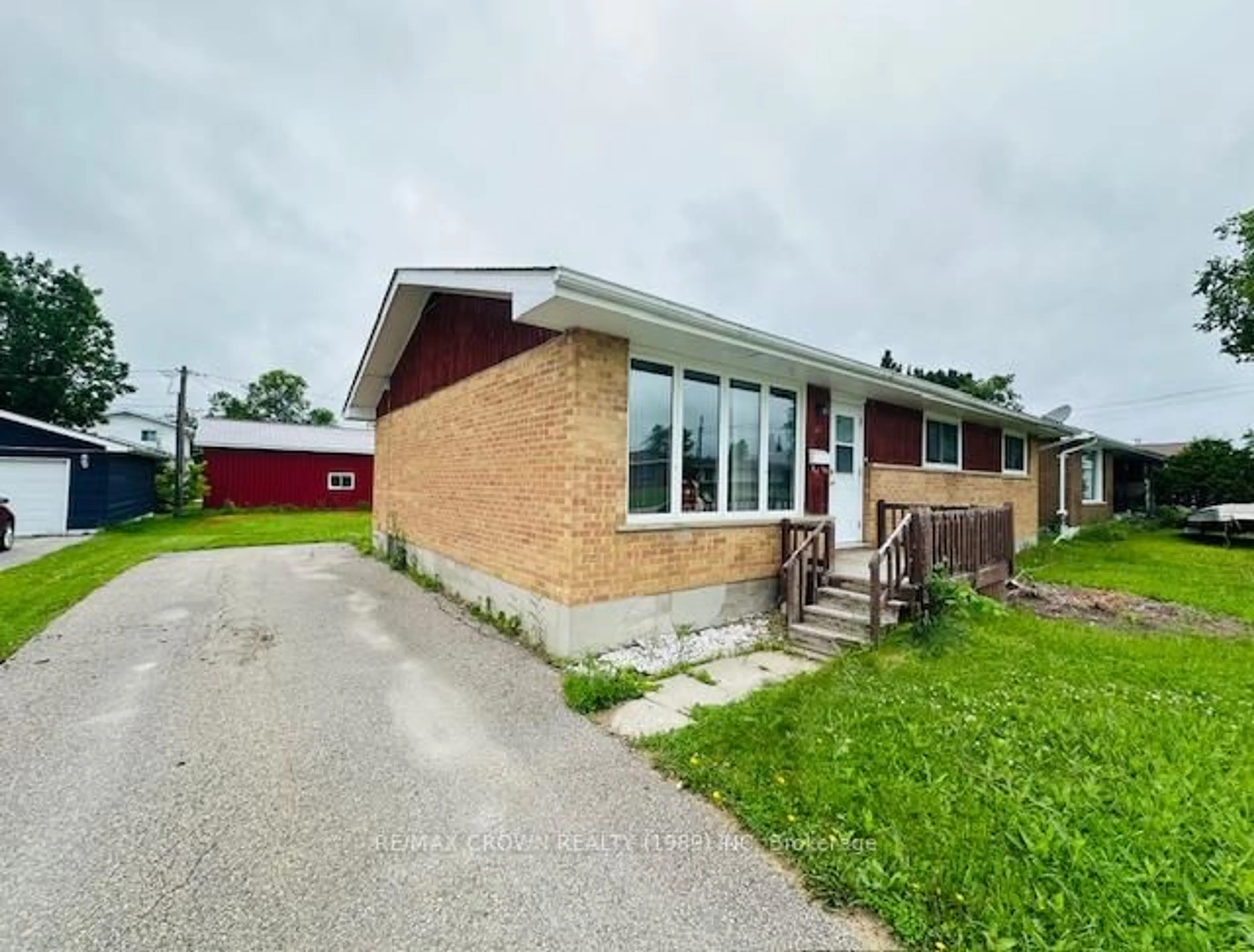 Unknown for 12 Winnipeg St, Kapuskasing Ontario P5N 1Z2
