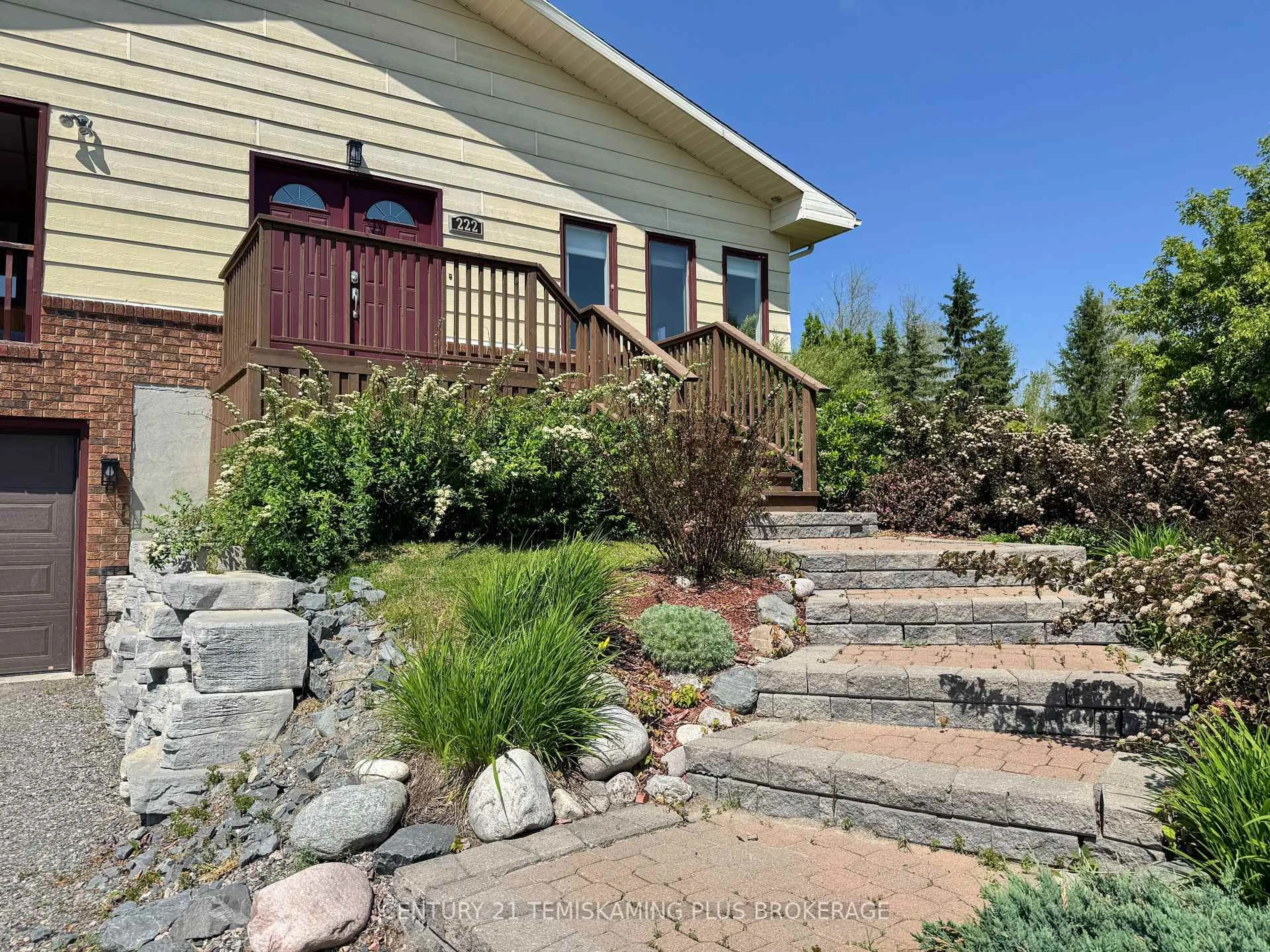 Unknown for 222 Cosman Cres, Temiskaming Shores Ontario P0J 1P0