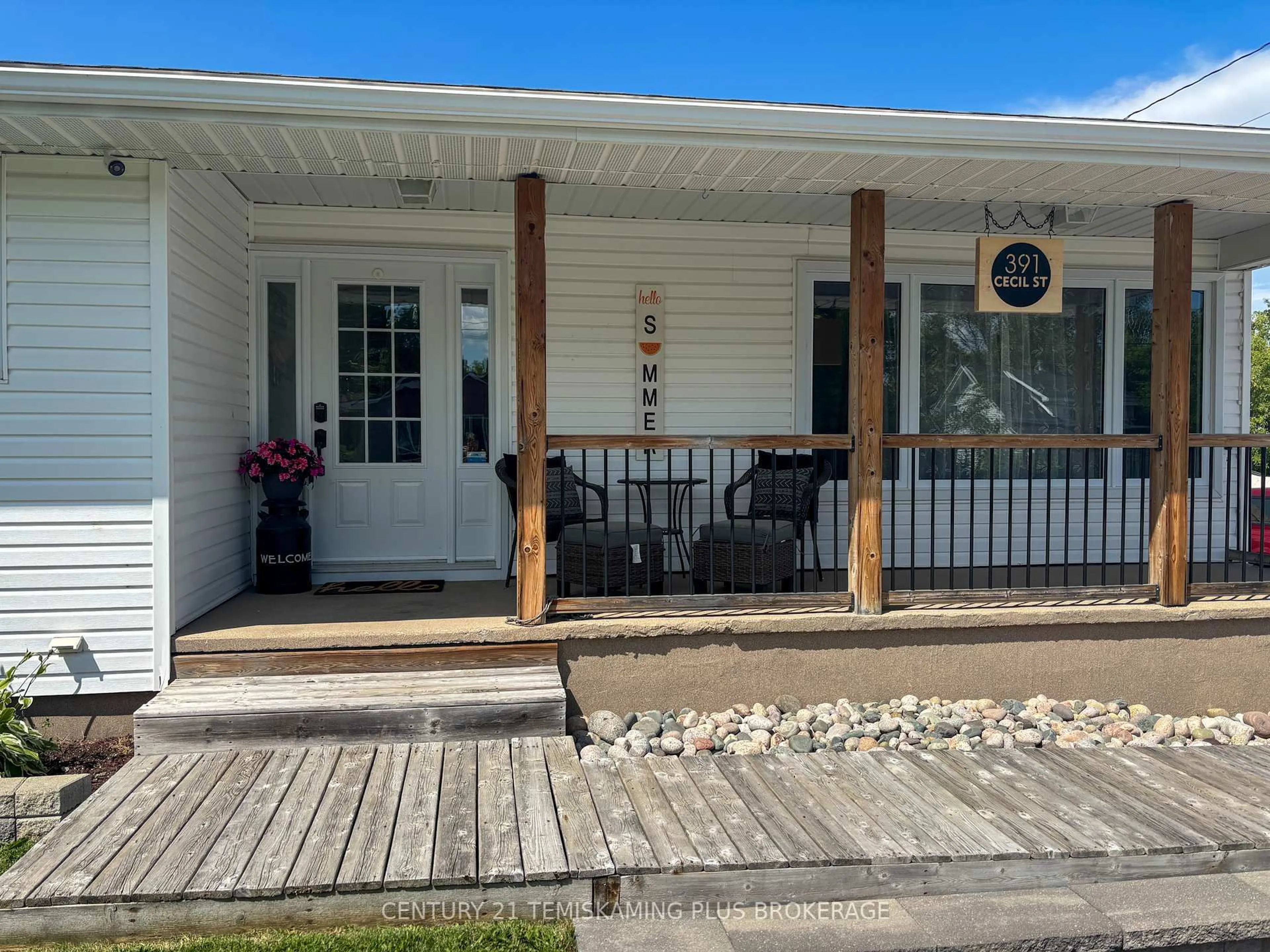 Patio, street for 391 Cecil St, Temiskaming Shores Ontario P0J 1K0