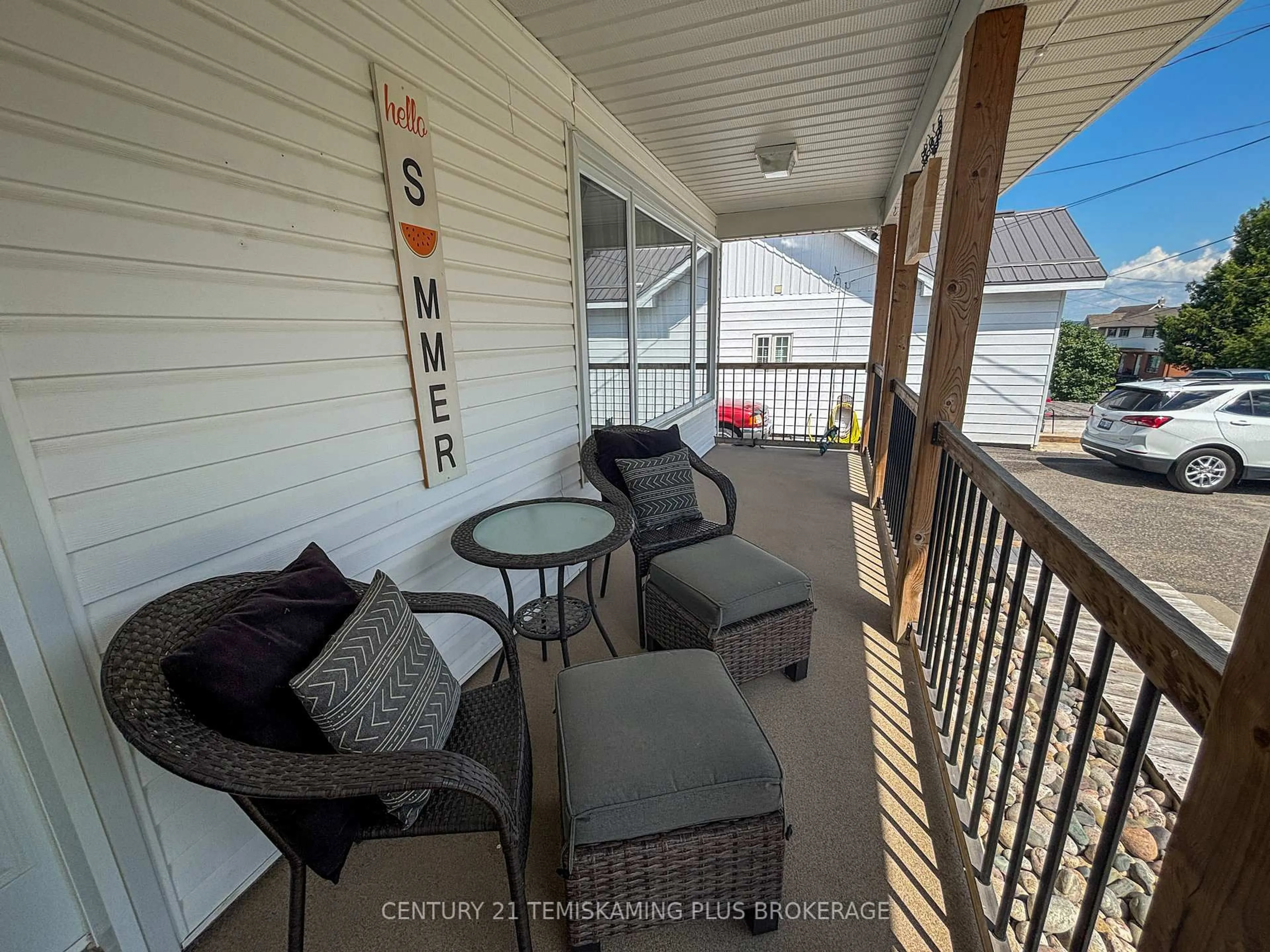 Patio, water/lake/river/ocean view for 391 Cecil St, Temiskaming Shores Ontario P0J 1K0