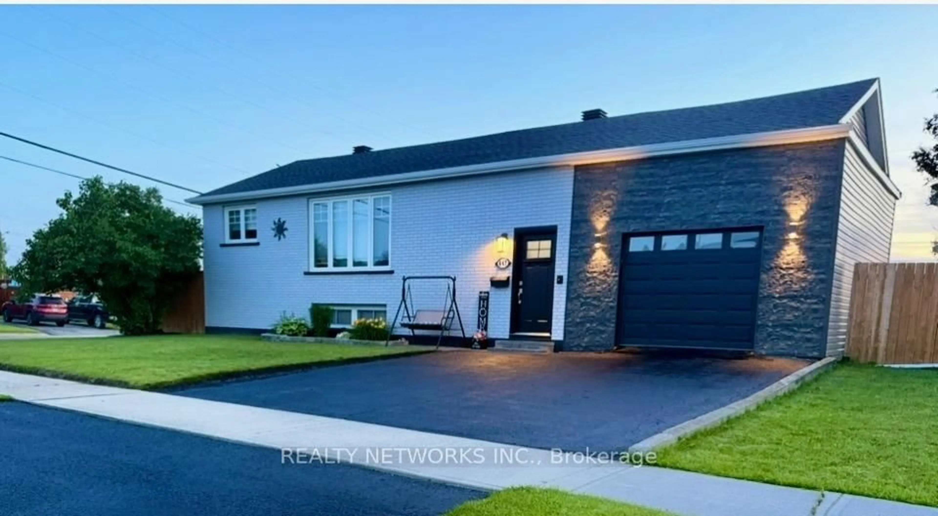Home with vinyl exterior material, street for 647 University St, Timmins Ontario P4N 5J1