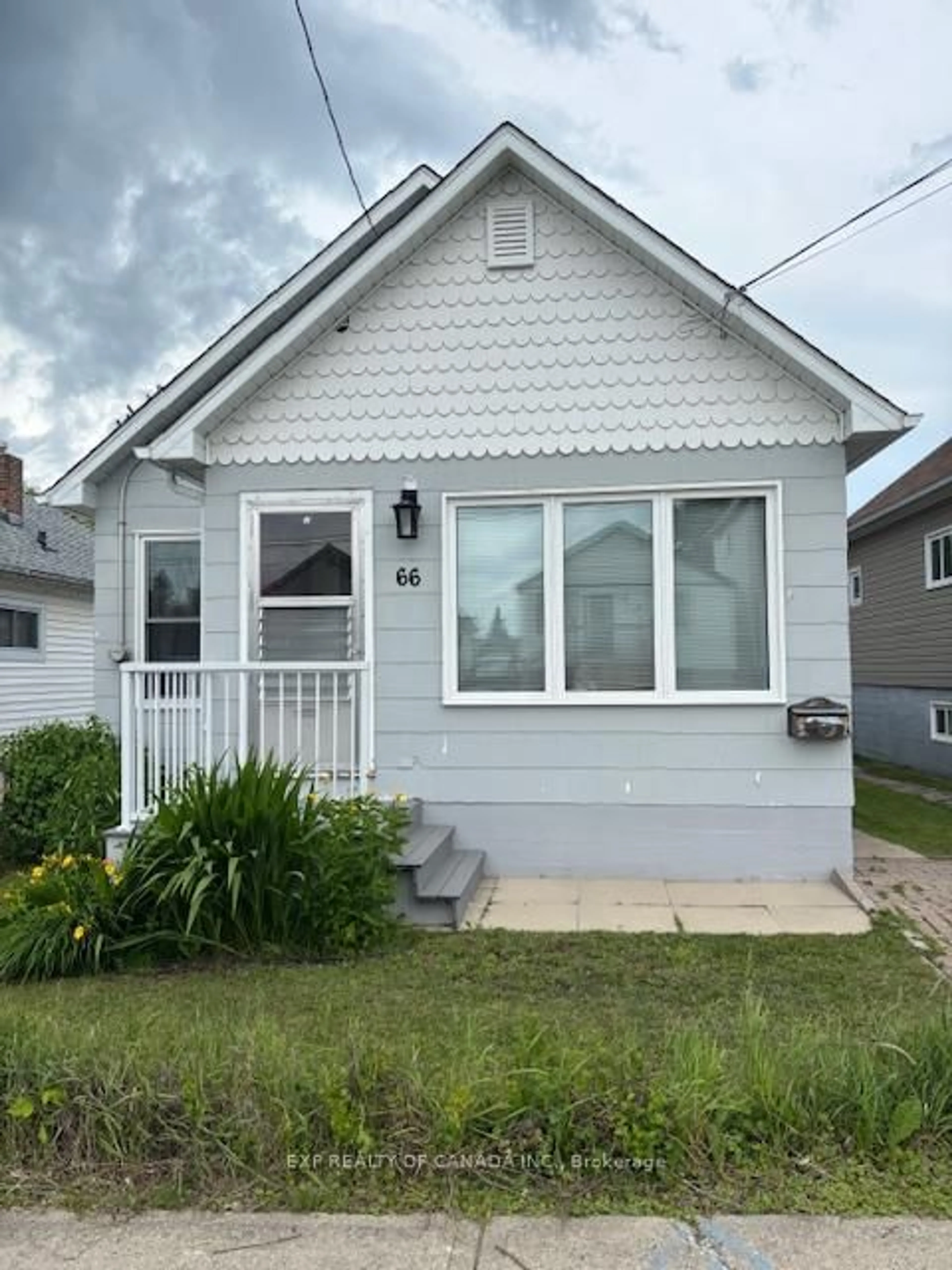 Home with vinyl exterior material, street for 66 Crescent Ave, Timmins Ontario P4N 4H8