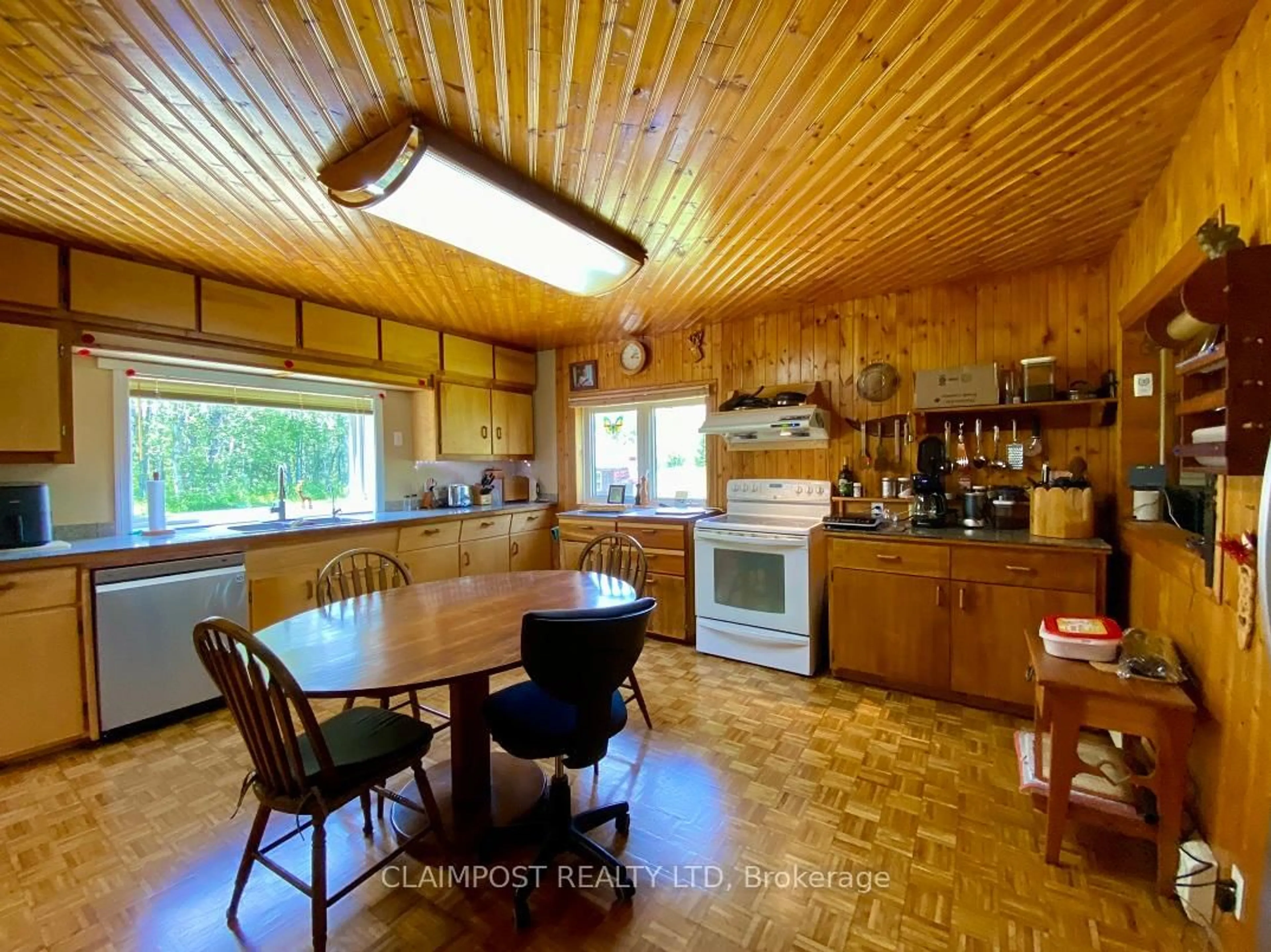 Standard kitchen, wood/laminate floor for 1182 Cosens Rd, Iroquois Falls Ontario P0N 1E0